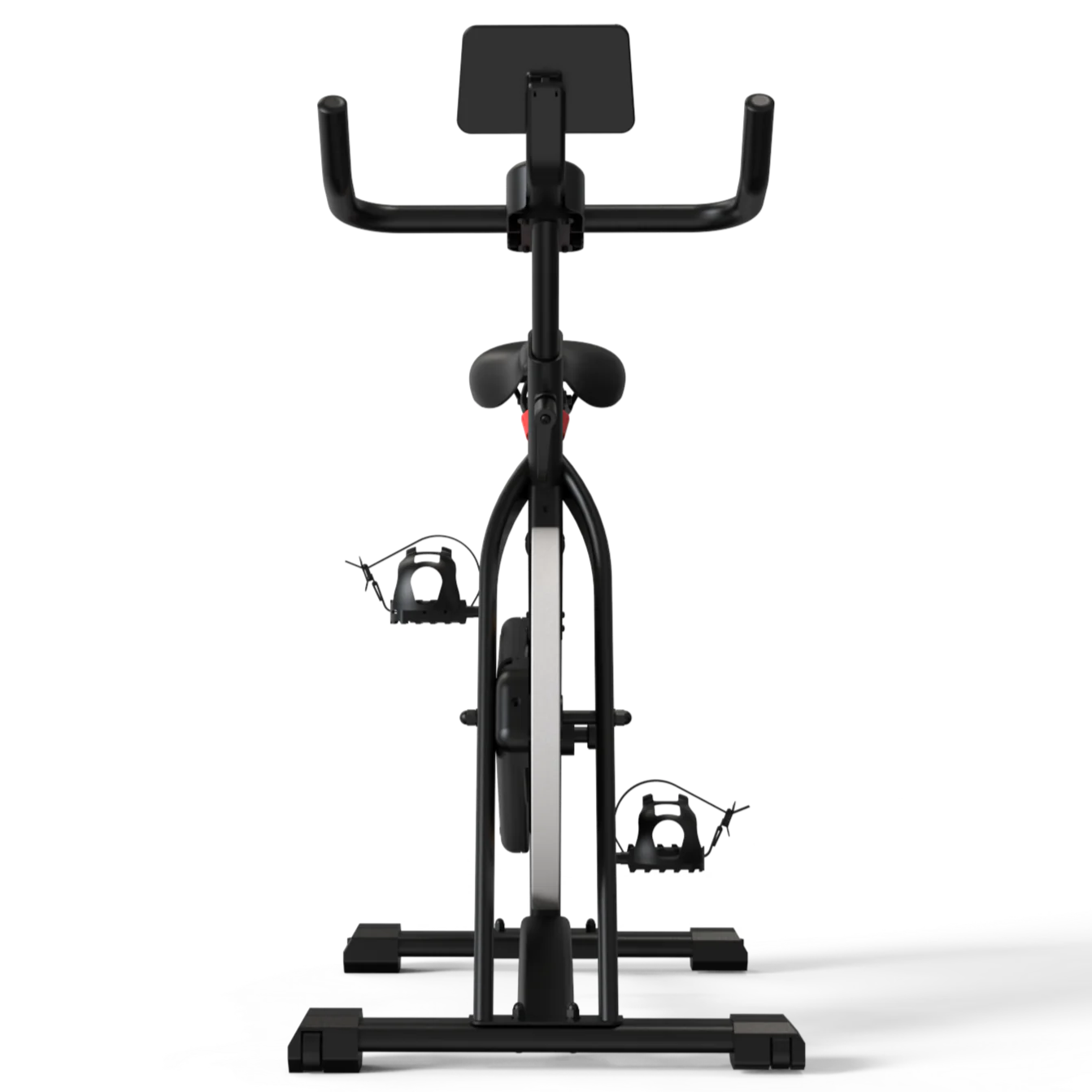 Una cyclette. È nera e grigia, con pedali e schermo. Su sfondo bianco e nero.