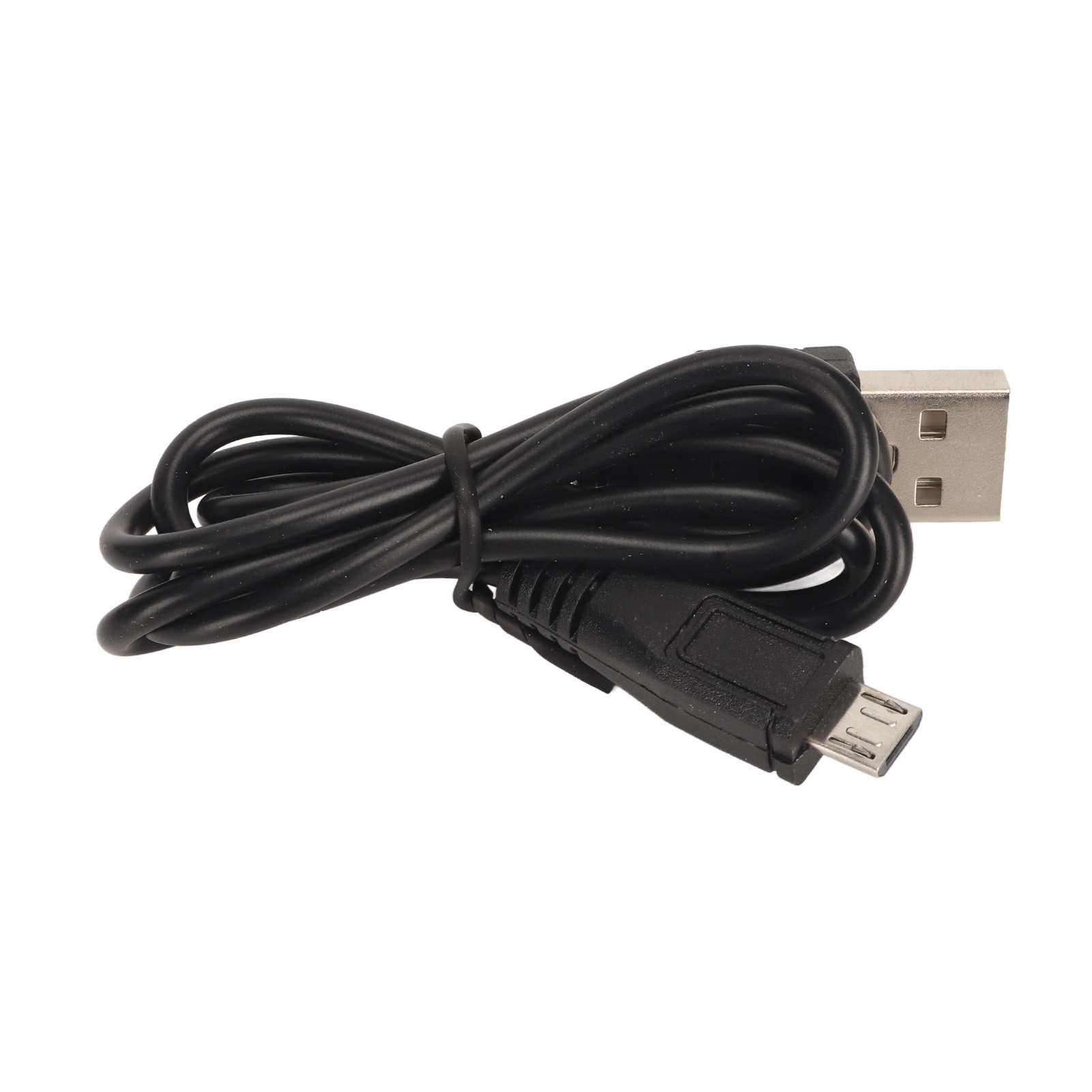 Ein schwarzes USB-Kabel liegt auf weißem Hintergrund. Es hat einen USB-A- und einen Micro-USB-Anschluss.