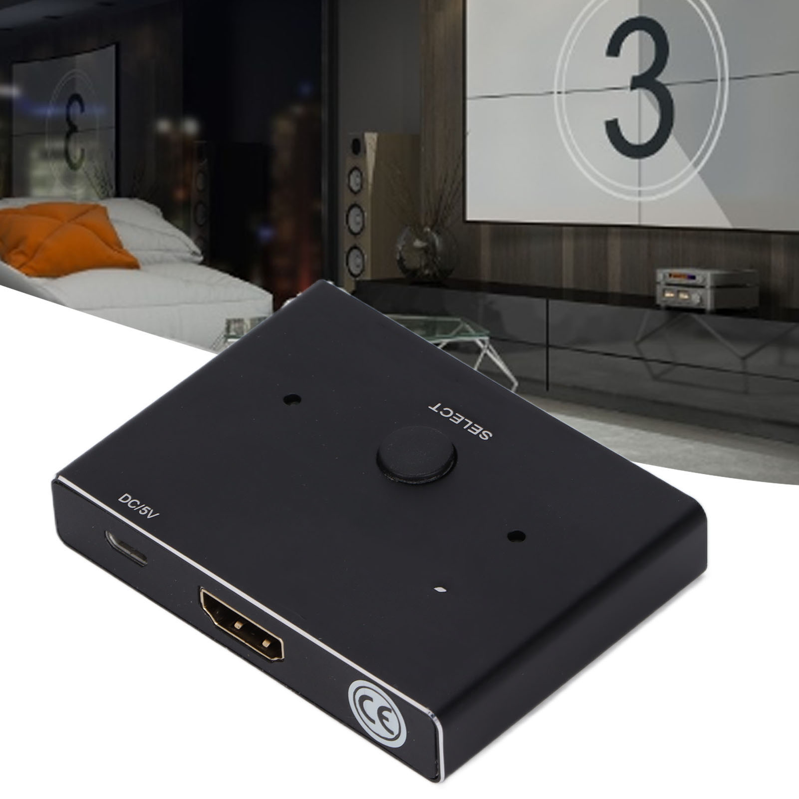 Schwarzer HDMI-Switch mit Knopf, einem goldenen HDMI-Anschluss und einem CE-Zeichen. Ein Bildschirm mit der Zahl 3 ist sichtbar.