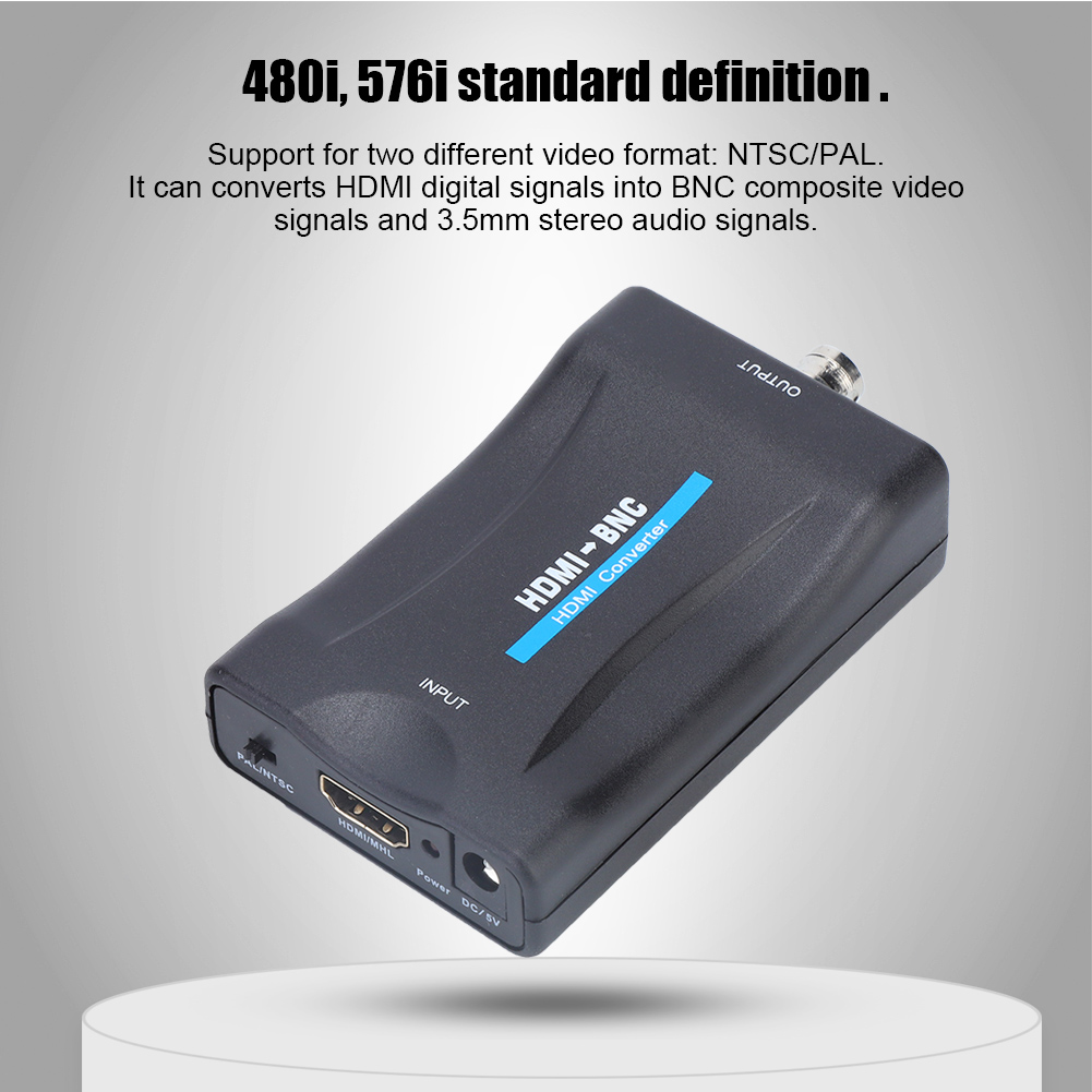 Ein schwarzer HDMI-zu-BNC-Konverter. Er hat Eingangs- und Ausgangsanschlüsse und Text mit der Aufschrift 'HDMI-BNC'. Text erwähnt auch NTSC/PAL.