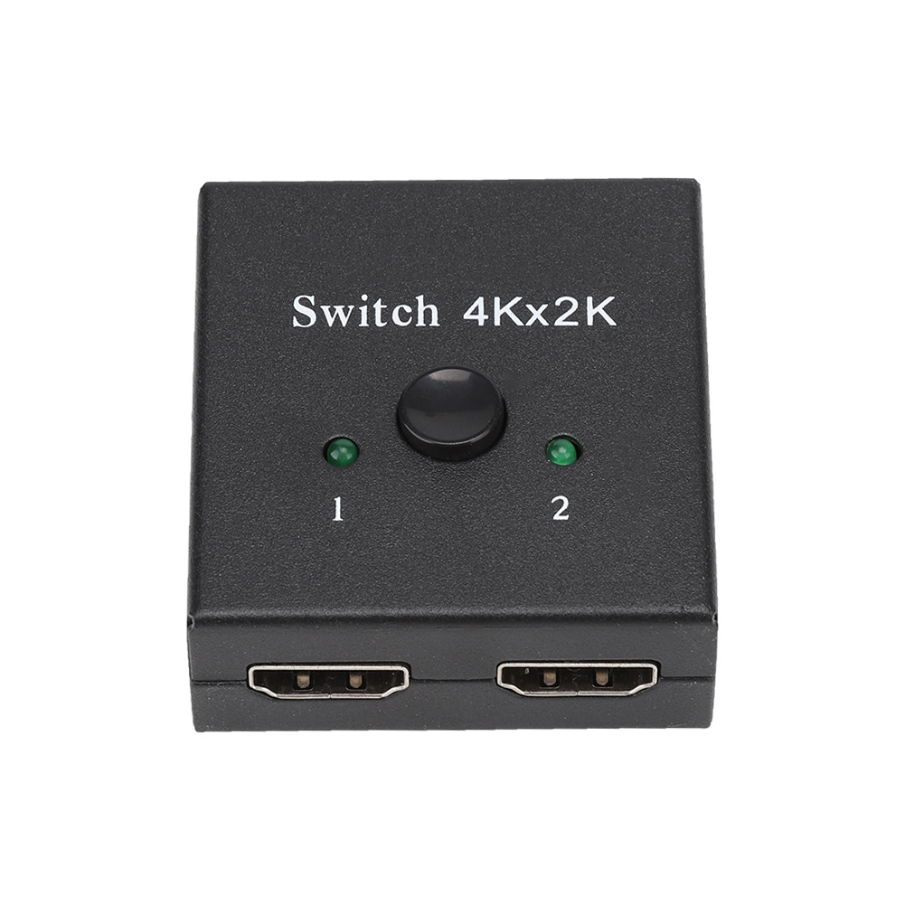 Schwarzer 4Kx2K-Schalter mit Knopf, grünen Lichtern und HDMI-Anschlüssen. Zahlen 1 und 2 unter den Lichtern.