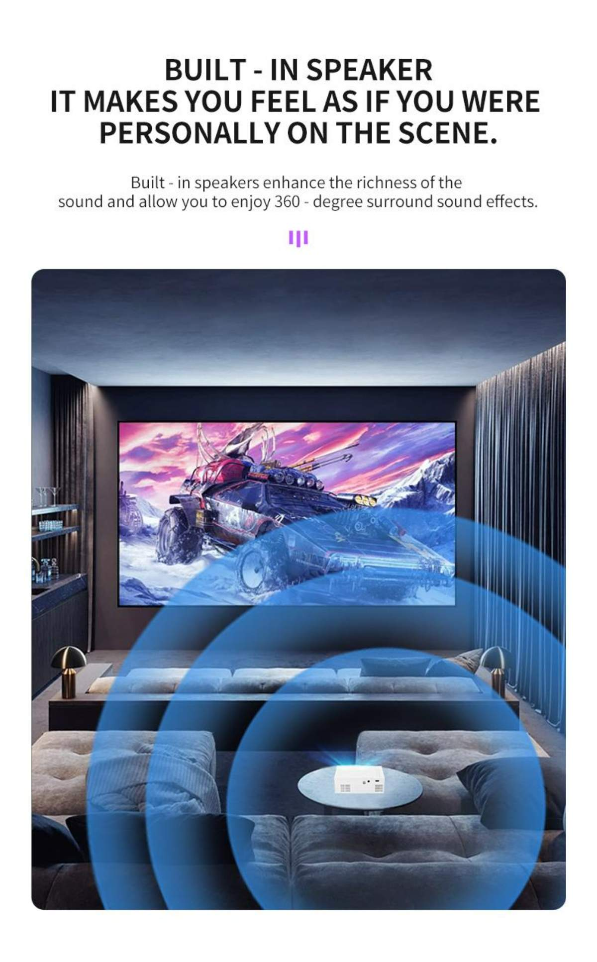 Ein Heimkino mit großem Bildschirm, der ein Auto zeigt. Blaue Schallwellen gehen von einem Gerät auf einem Tisch vor dem Sofa aus.