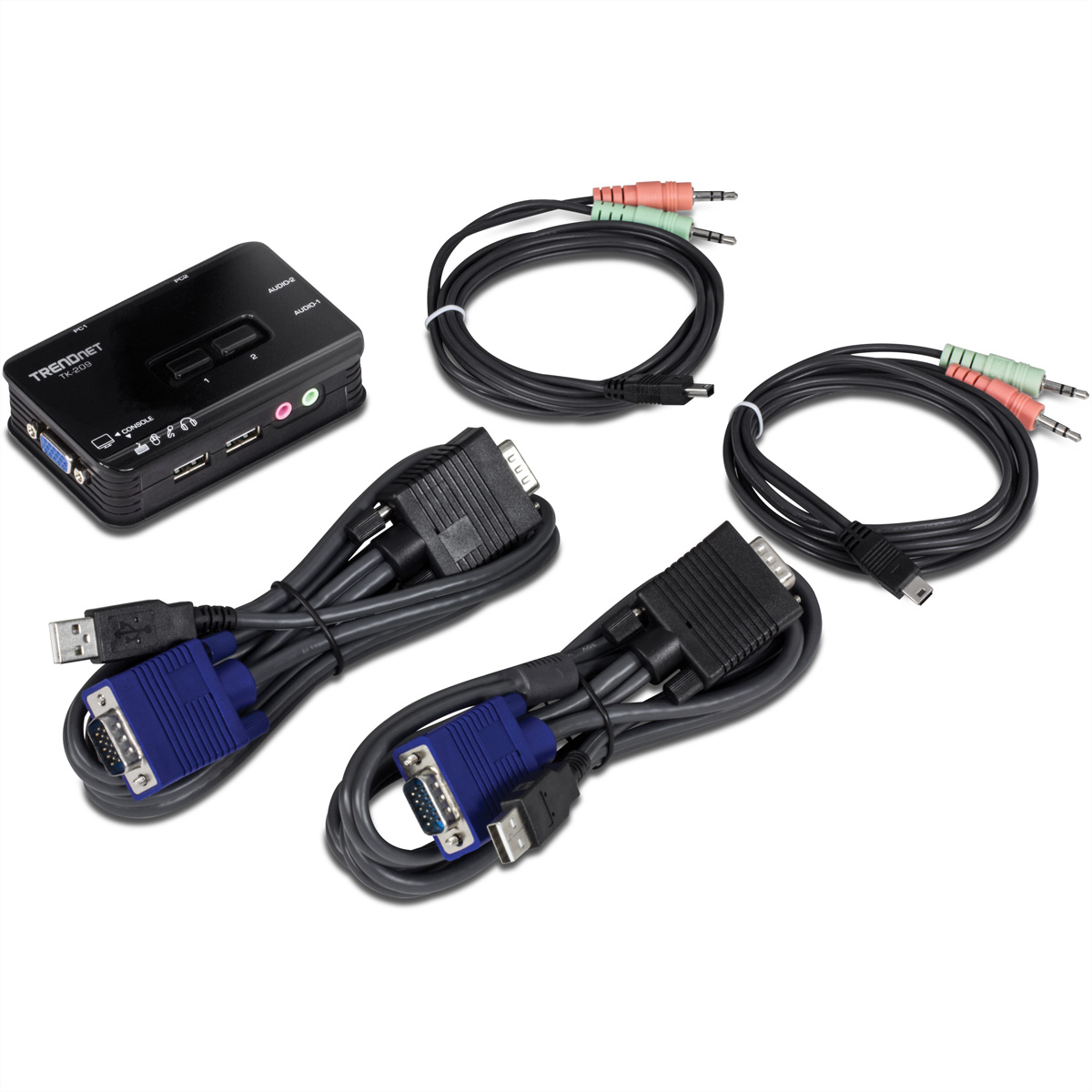 Zwarte KVM-switch, kabels met VGA- en USB-connectoren en audiokabels op een witte ondergrond. De switch heeft verschillende poorten en knoppen.