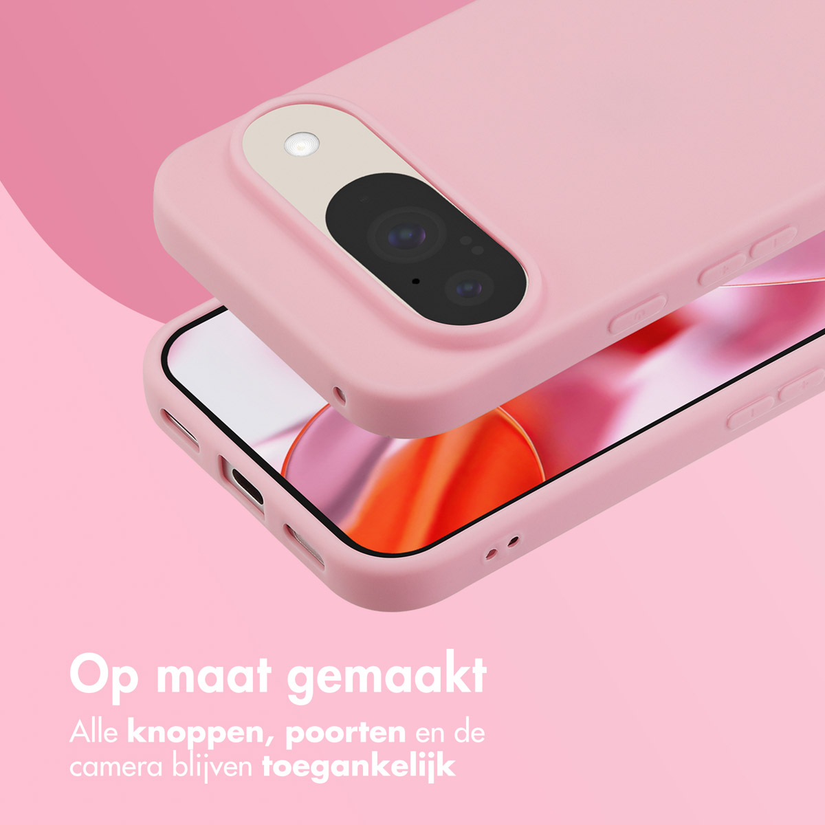 Coque de téléphone rose avec caméra et boutons, au-dessus d'un écran de téléphone. Texte en bas : 'Sur mesure'.