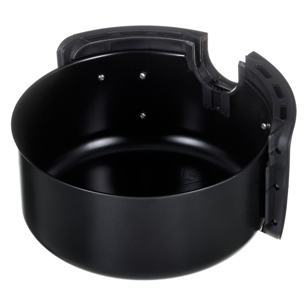 Czarny kosz do frytkownicy powietrznej z uchwytem i bocznymi wspornikami. Wnętrze ma powłokę zapobiegającą przywieraniu. Widocznych jest kilka małych nitów.