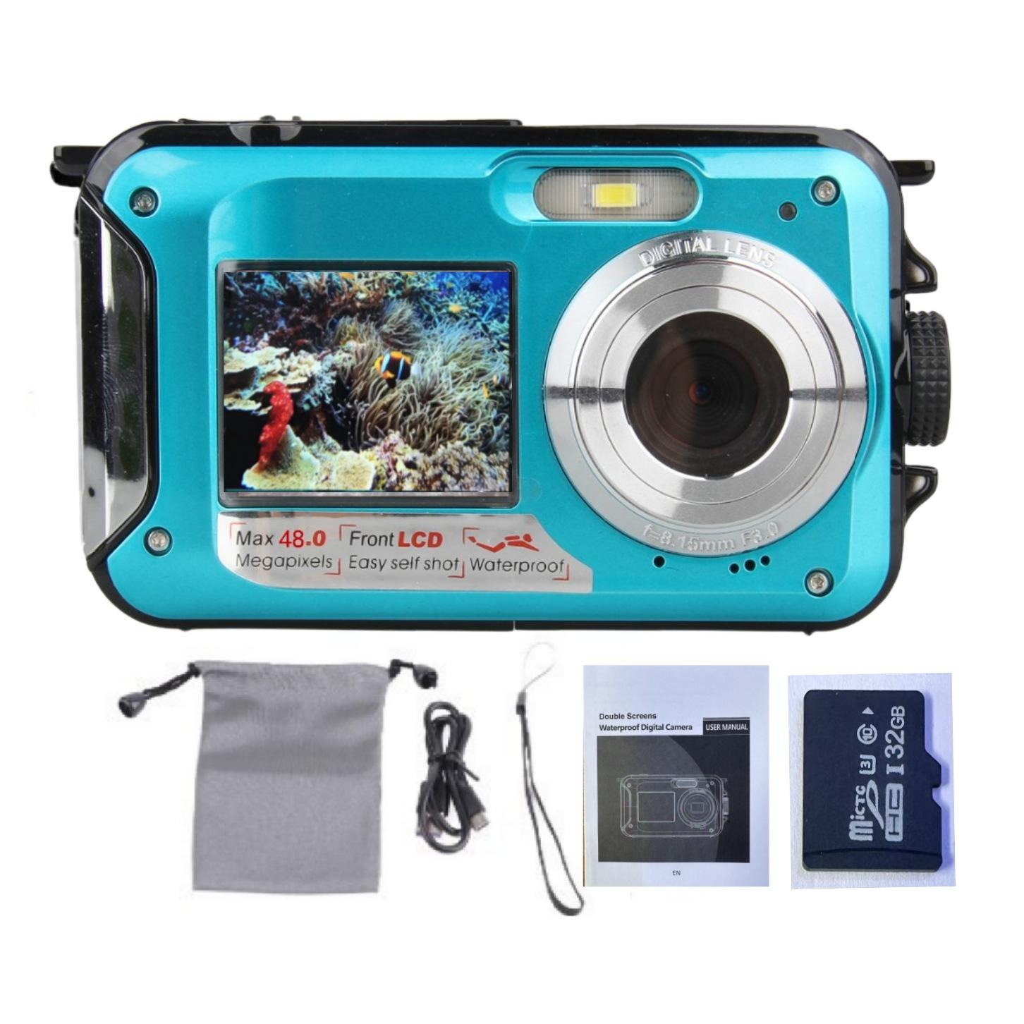 Eine türkisfarbene, wasserdichte Digitalkamera mit Zubehör, darunter ein Beutel, ein USB-Kabel, eine Anleitung und eine SD-Karte.