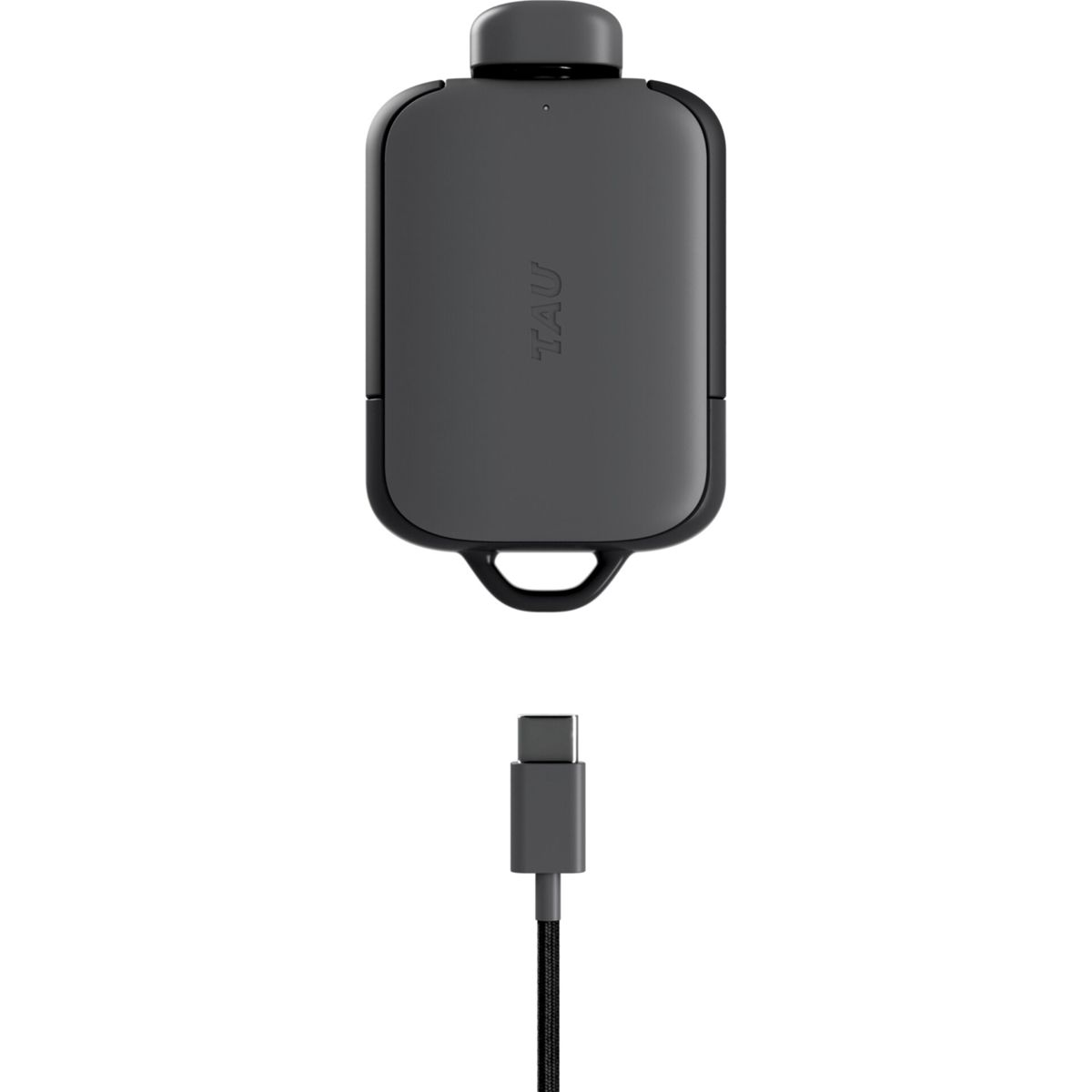 Ein dunkelgraues Gerät mit 'TAU' darauf, einem abgerundeten Oberteil und einem USB-C-Kabel darunter. Es befindet sich auf weißem Hintergrund.