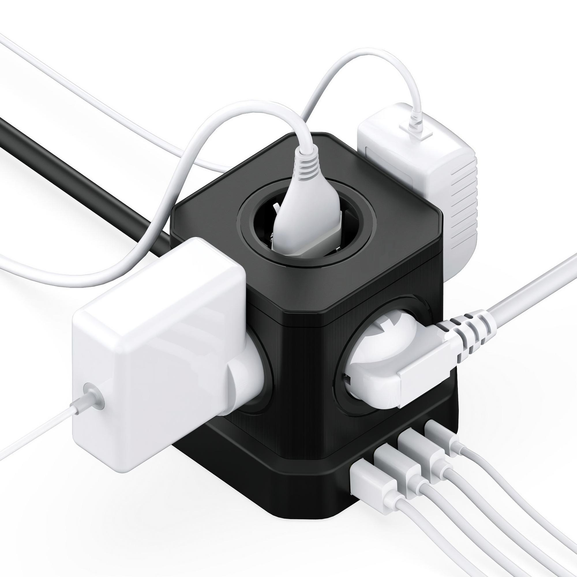 Schwarzer Würfel-Steckdosenleiste mit mehreren weißen Steckern und Ladegeräten. Weiße Kabel gehen von den Geräten aus, alles auf weißem Hintergrund.