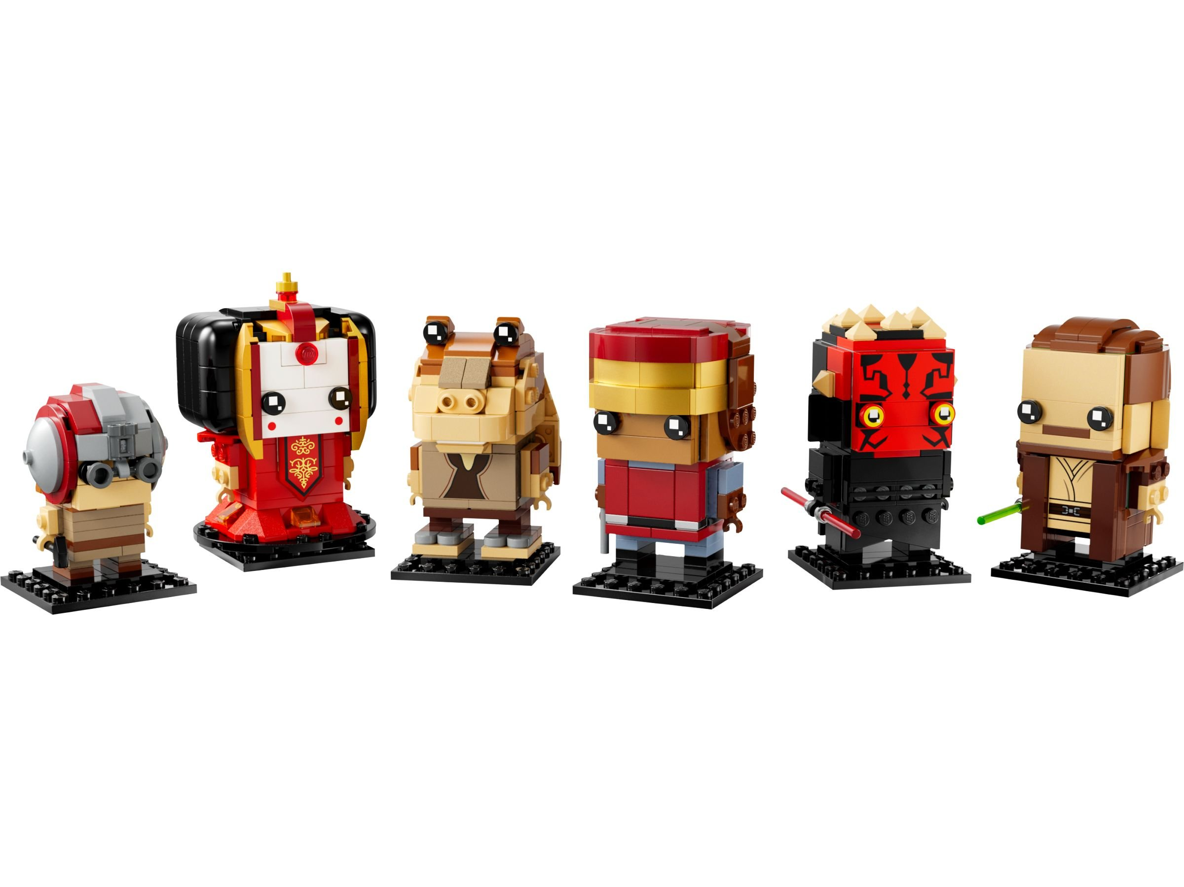 Sechs Star Wars Lego BrickHeadz-Figuren sind auf schwarzen Sockeln angeordnet. Sie beinhalten Charaktere wie Darth Maul und Yoda.