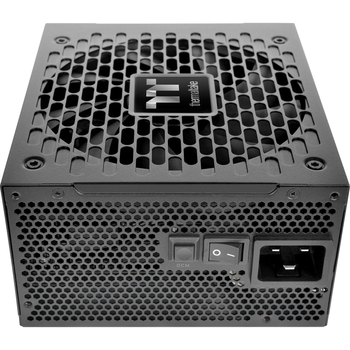 Ein schwarzes Thermaltake-Netzteil. Es hat ein Wabengitter, einen Netzschalter und einen Stromeingangsanschluss.