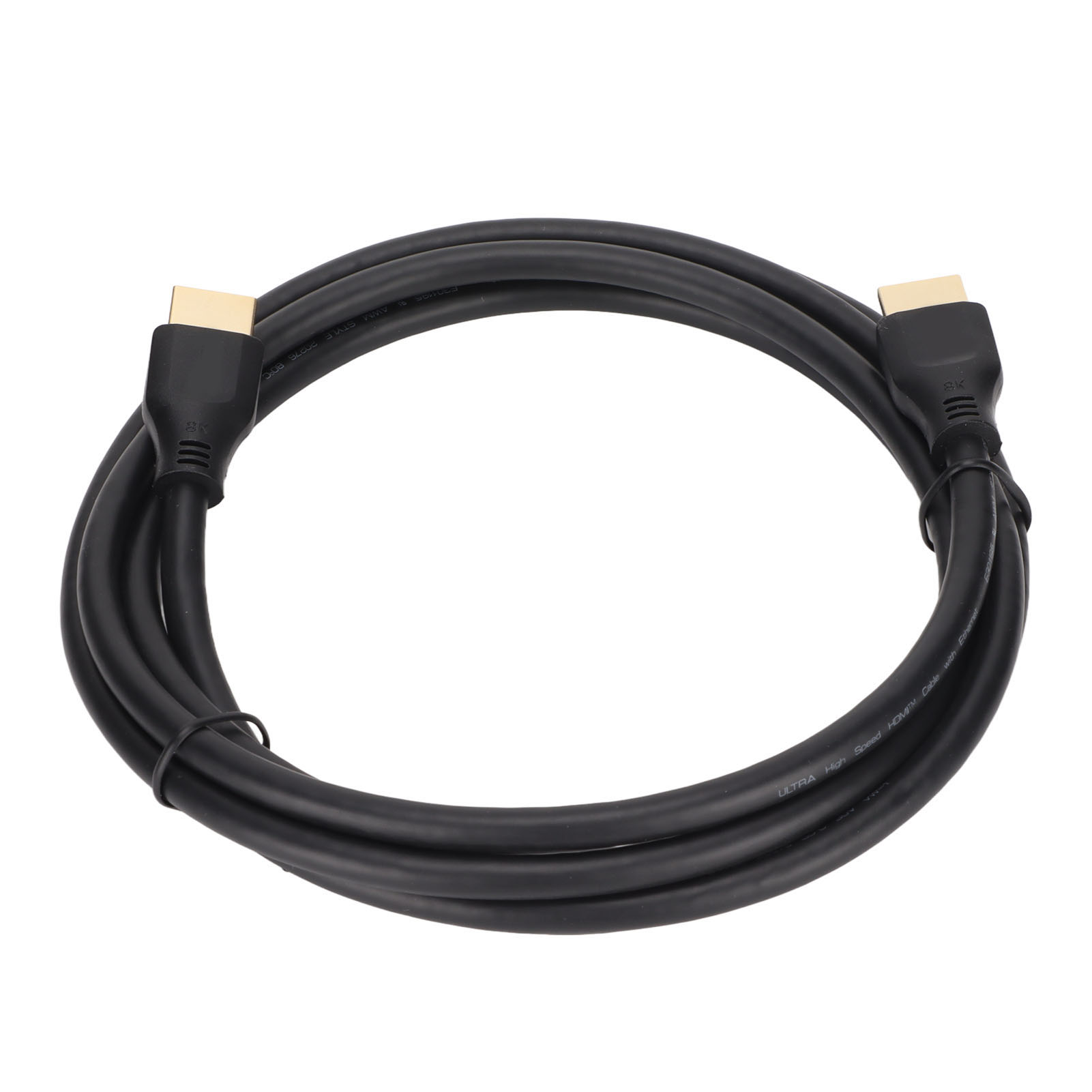Ein schwarzes HDMI-Kabel ist aufgerollt und hat goldene Stecker. Das Kabel befindet sich vor einem weißen Hintergrund. Der Text '8K' ist sichtbar.