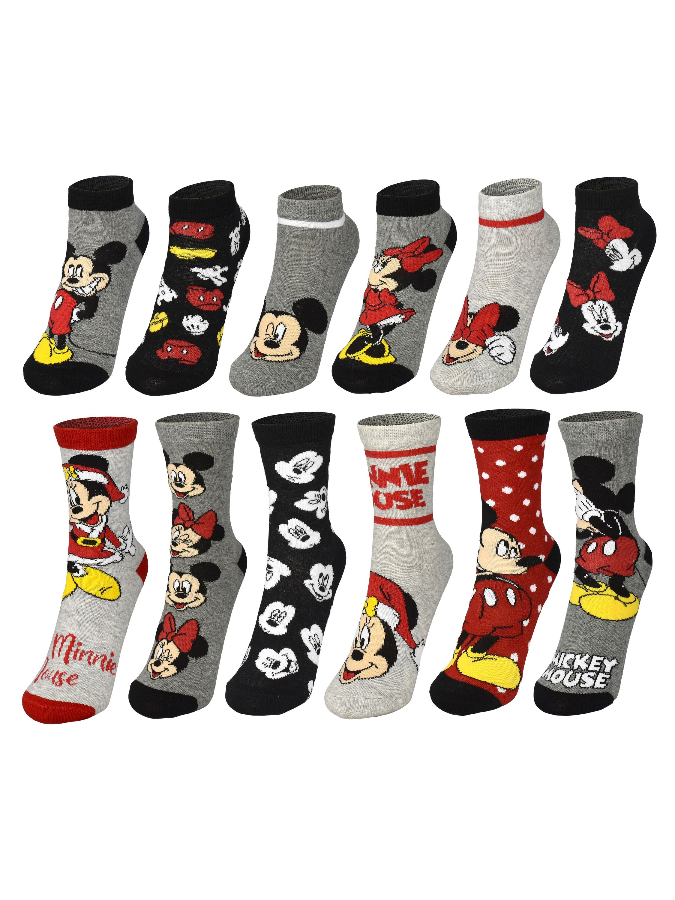 Eine Sammlung von zwölf Socken mit Micky Maus und Minnie Maus. Die Socken sind in verschiedenen Farben und Designs erhältlich.