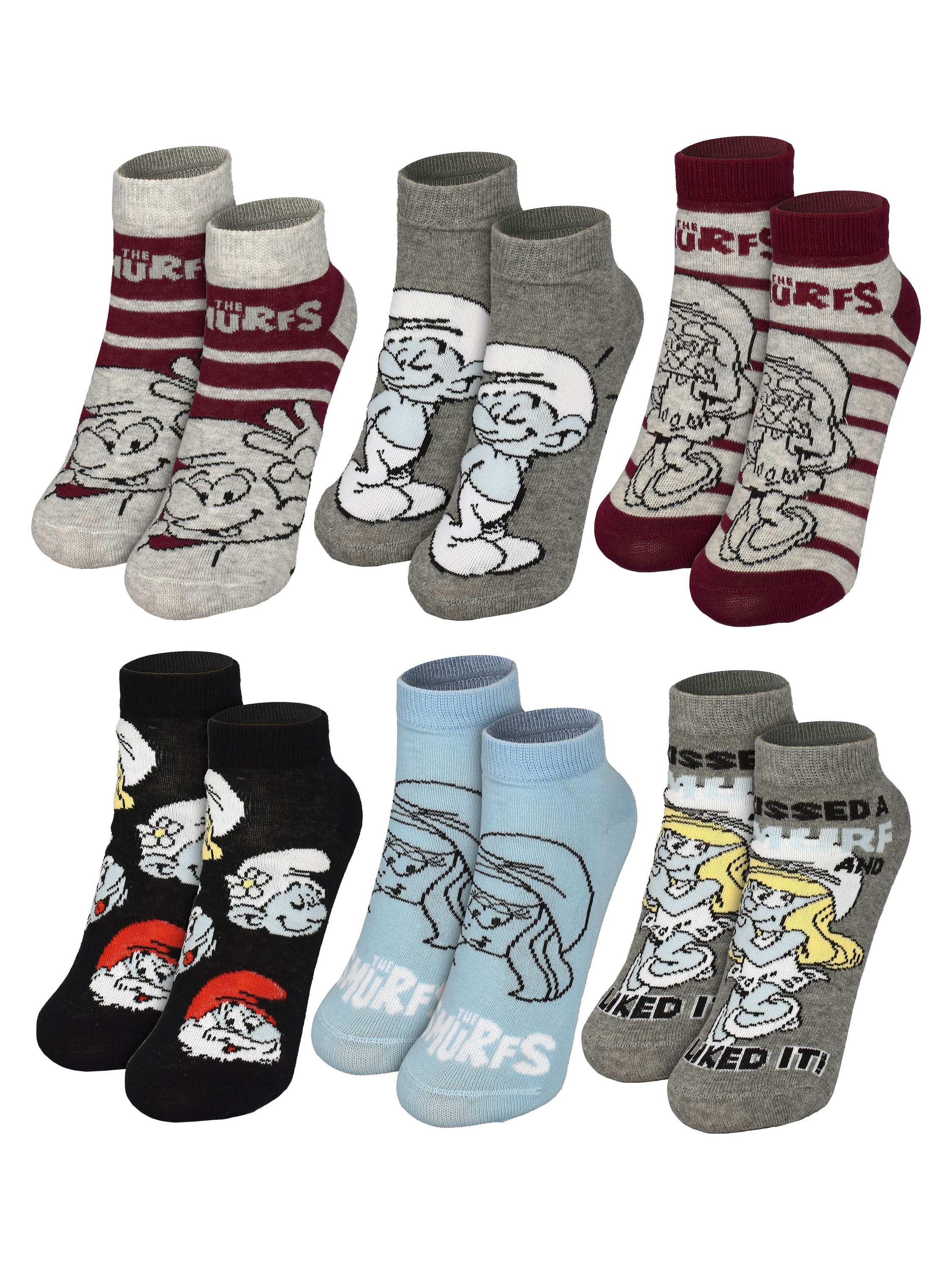 Sammlung von neun Paar Socken mit Schlümpfen, in verschiedenen Farben und Designs, auf weißem Hintergrund angeordnet.
