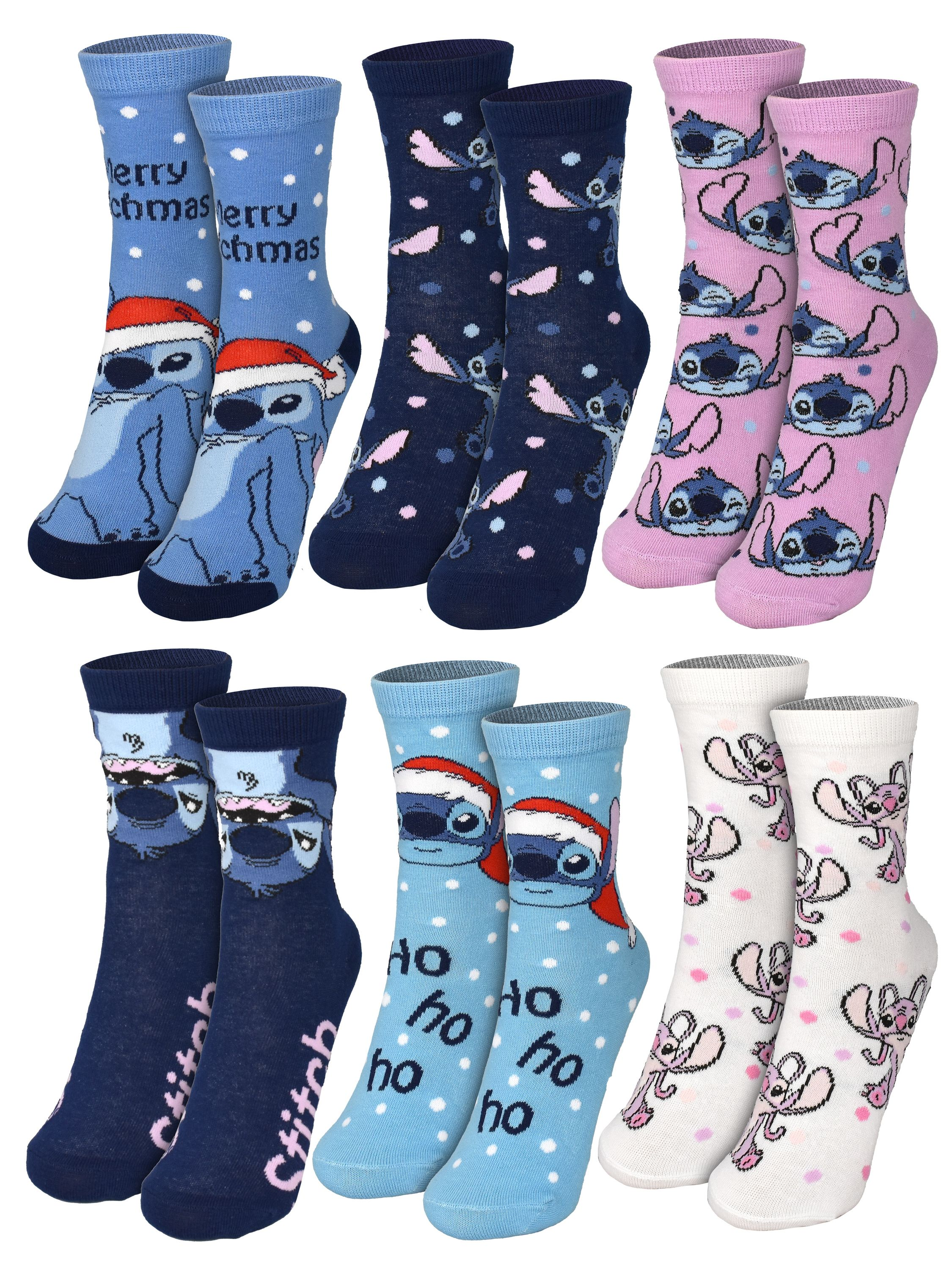 Eine Sammlung von Socken mit Stitch und festlichen Designs. Farben sind Blau, Rosa und Weiß mit Weihnachtsmotiven.