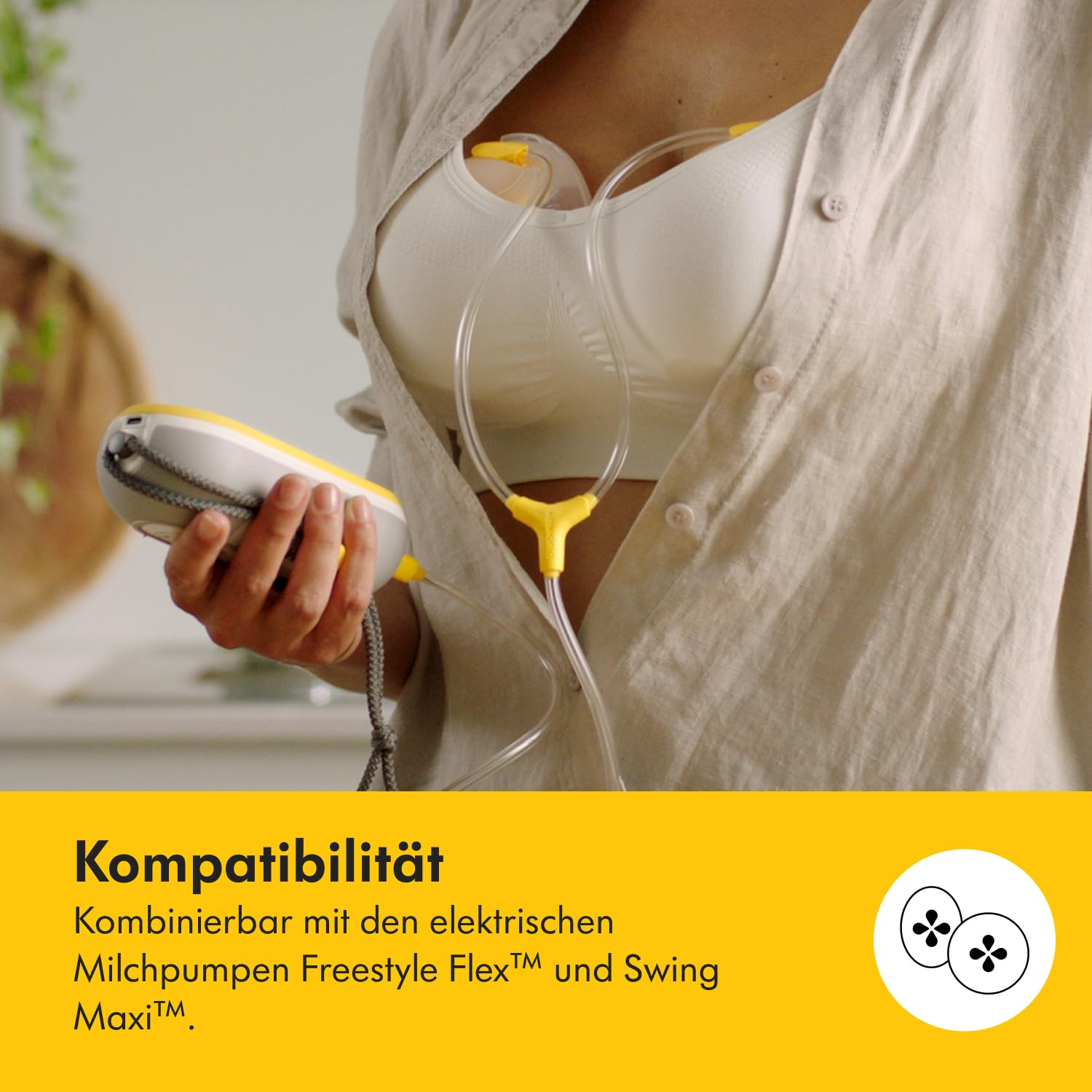 Frau mit Still-BH und Brustpumpe. Sie hält ein gelb-graues Pumpgerät. Text zeigt Kompatibilität.