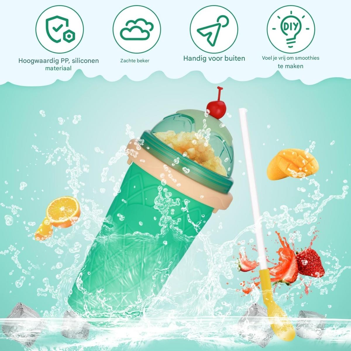 Ein grüner Smoothie-Becher mit Früchten, Eis und einem Strohhalm, umgeben von Wasserspritzern. Symbole im Hintergrund.