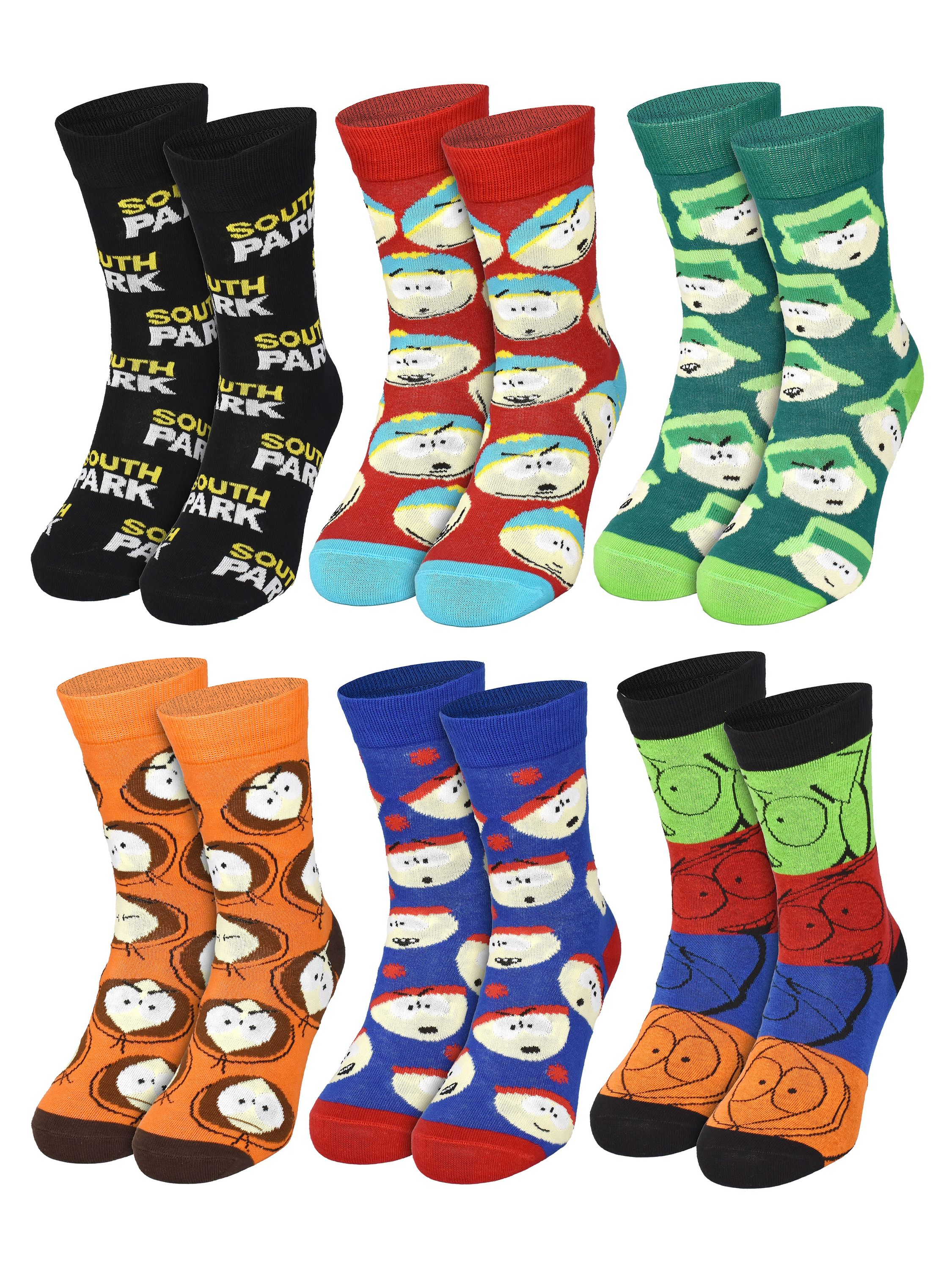 Neun Paar Socken mit South Park-Figuren. Jedes Paar hat einen anderen Charakter oder ein anderes Thema.