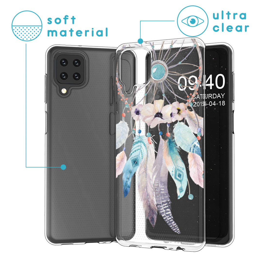 Coque de téléphone transparente avec motif attrape-rêves. Comprend des plumes, des fleurs et un écran de téléphone affichant l'heure et la date.