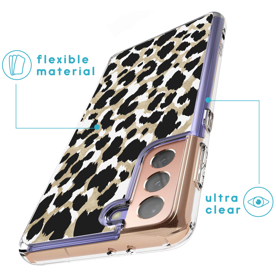 Une coque de téléphone avec un motif léopard, avec des taches beige, noires et blanches. La coque est transparente avec un cadre doré, et est qualifiée de flexible.