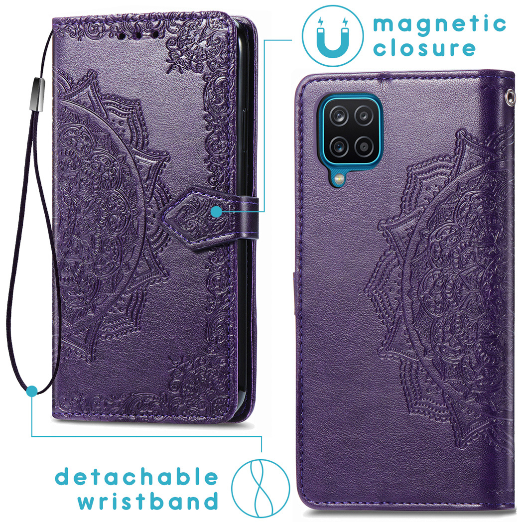 Étui de téléphone violet avec motif mandala, fermeture magnétique et dragonne amovible. Avec découpe pour caméra.