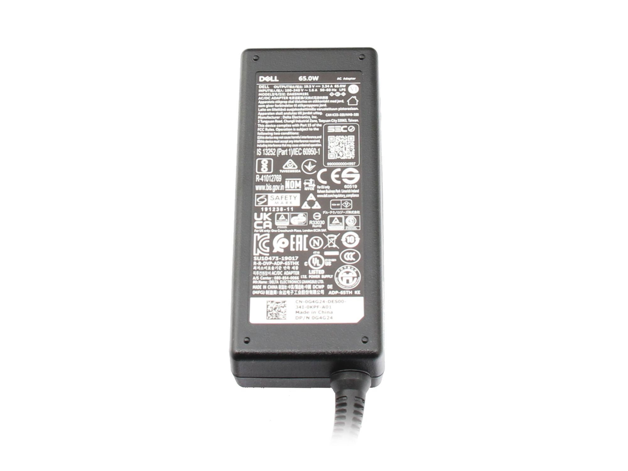 Ein Dell 65W AC-Adapter. Er hat ein schwarzes Gehäuse, ein Etikett mit Text und ein Netzkabel.