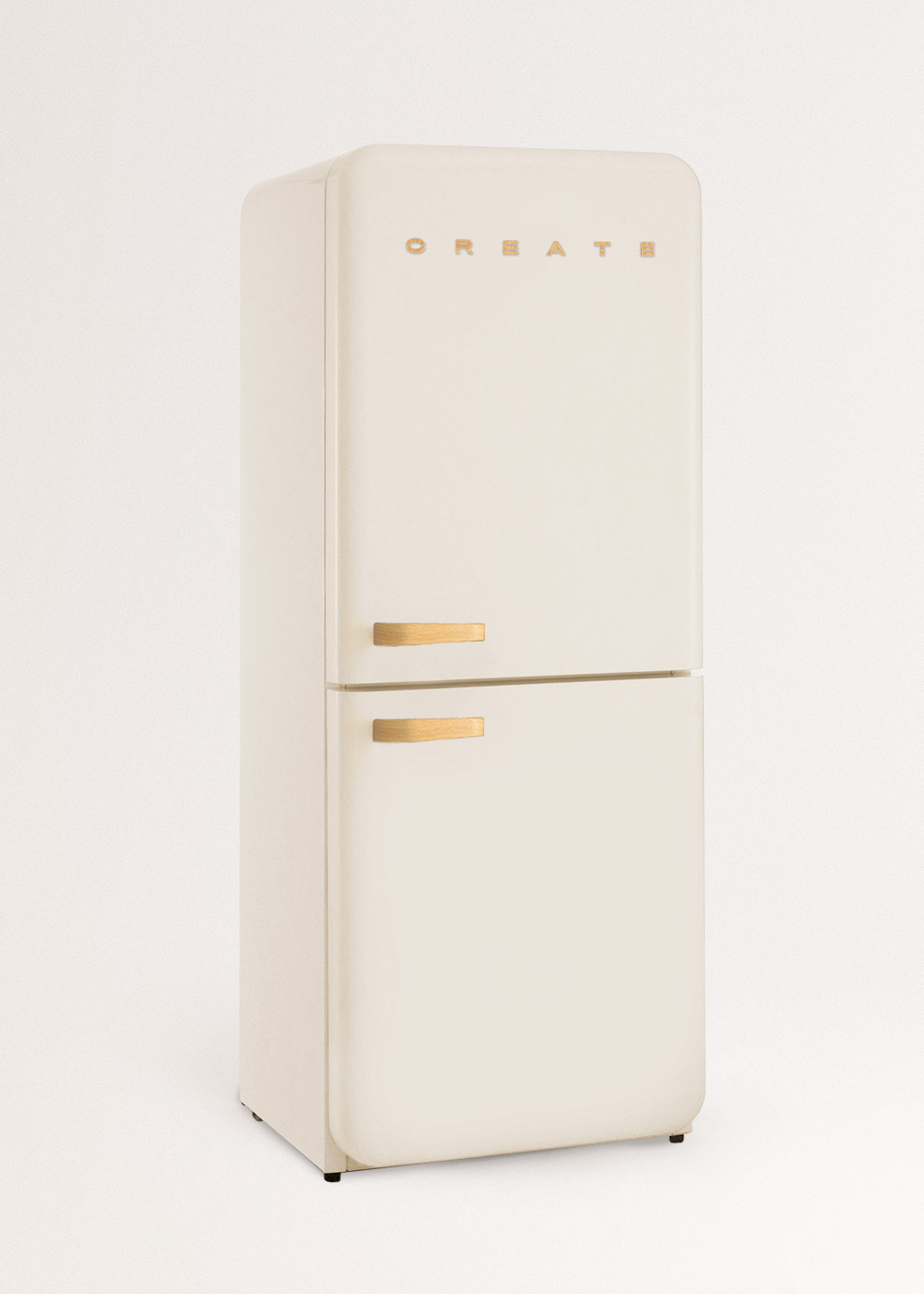 Un refrigerador color crema con la palabra 'CREATE' en letras doradas y dos manijas doradas.