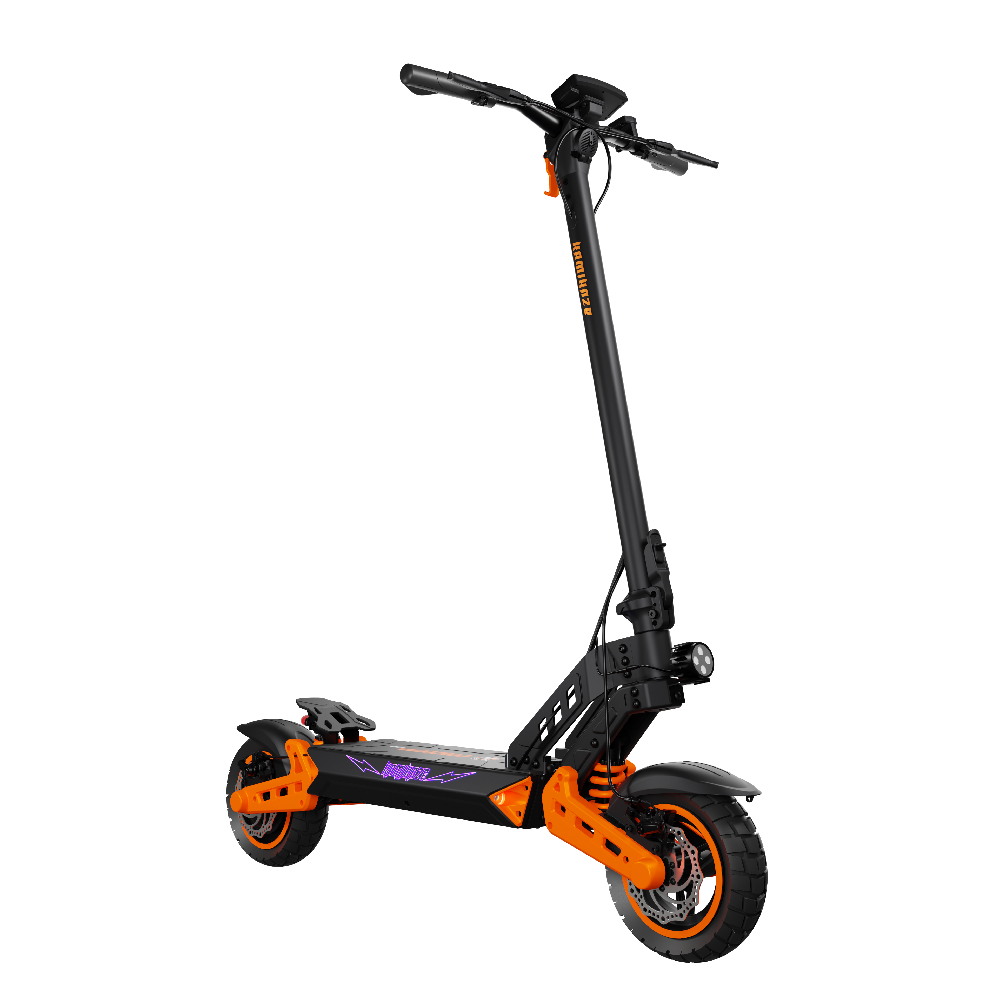 Scooter elettrico nero e arancione. Ha un fanale anteriore e un display. Lo sfondo è nero.