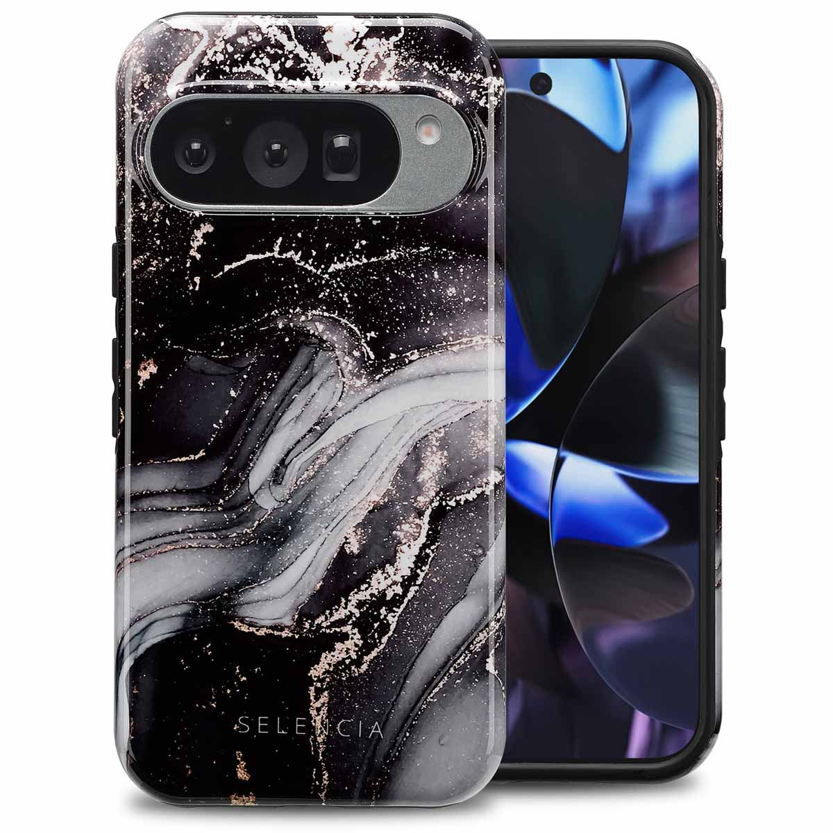 Un téléphone avec une coque en marbre noir. L'étui a des accents dorés et le mot SELENCIA. L'écran affiche une image bleue et noire.