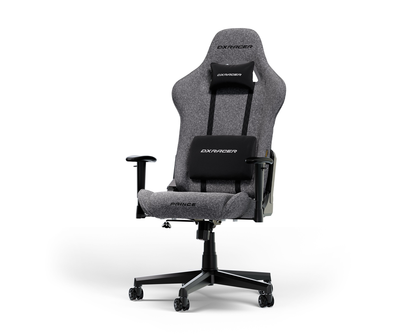 Ein grau-schwarzer DX-Racer Prince Gaming-Stuhl mit Kopf- und Lendenwirbelstütze steht auf einer weißen Oberfläche.