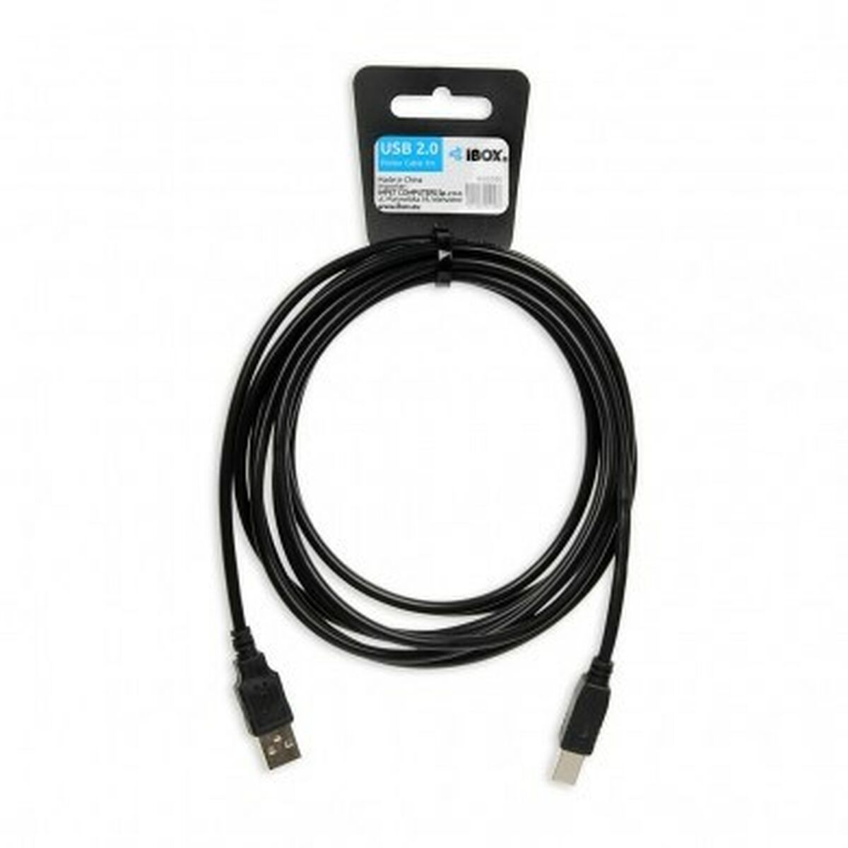 Un cavo USB 2.0 nero con connettori su entrambe le estremità, confezionato su sfondo bianco. La confezione mostra il marchio e le specifiche.