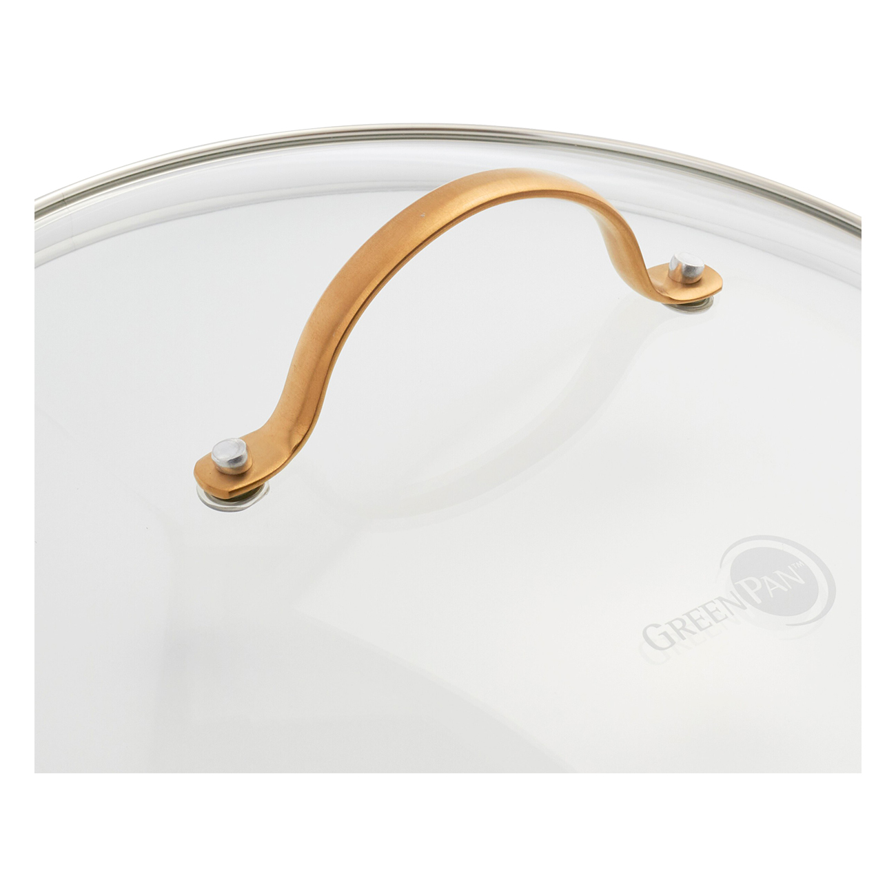 Ein Glasdeckel mit goldenem Griff. Der Deckel hat einen silbernen Rand und ein GreenPan-Logo.