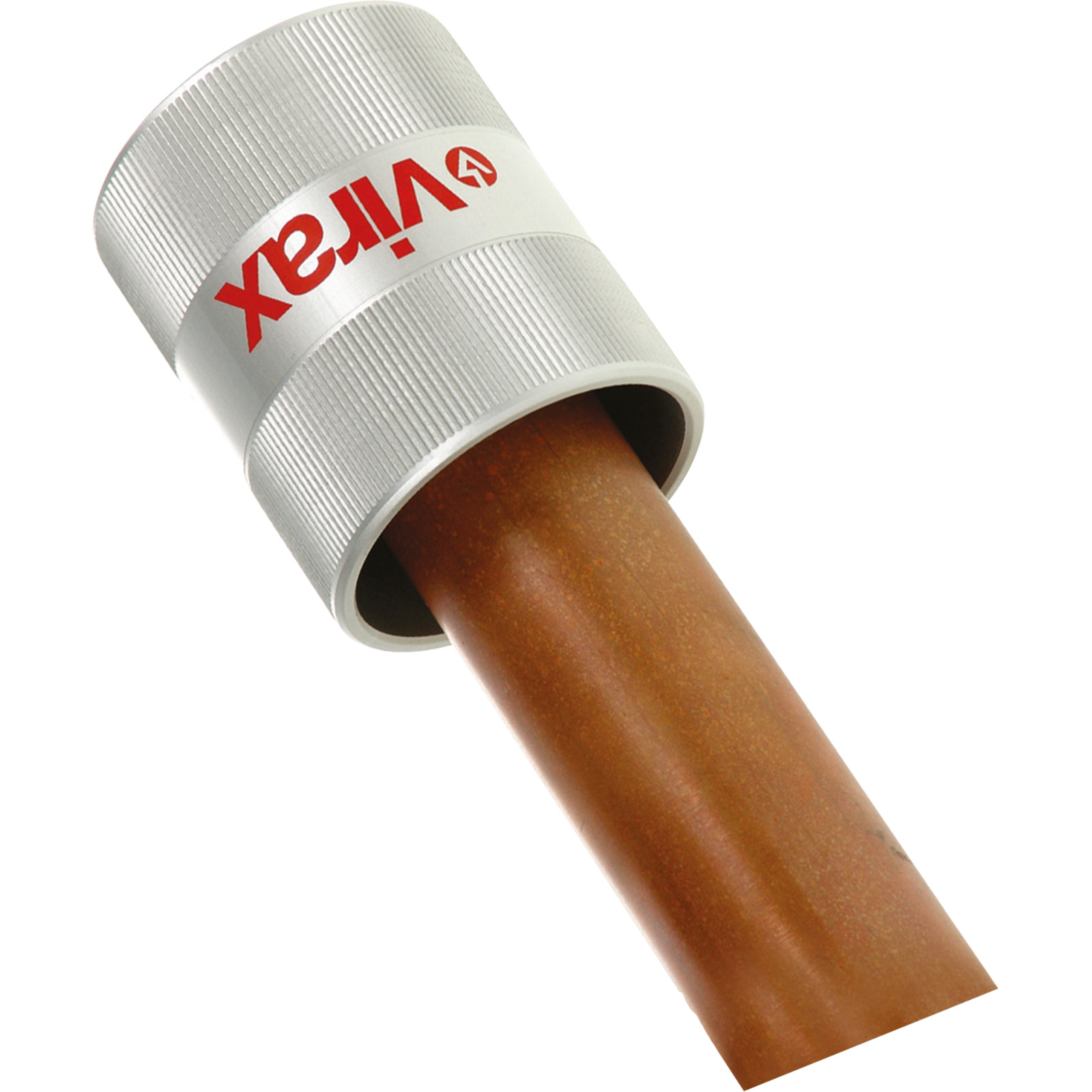 Utensile Virax argentato con logo rosso. È inserito un tubo di rame. Lo sfondo è bianco.
