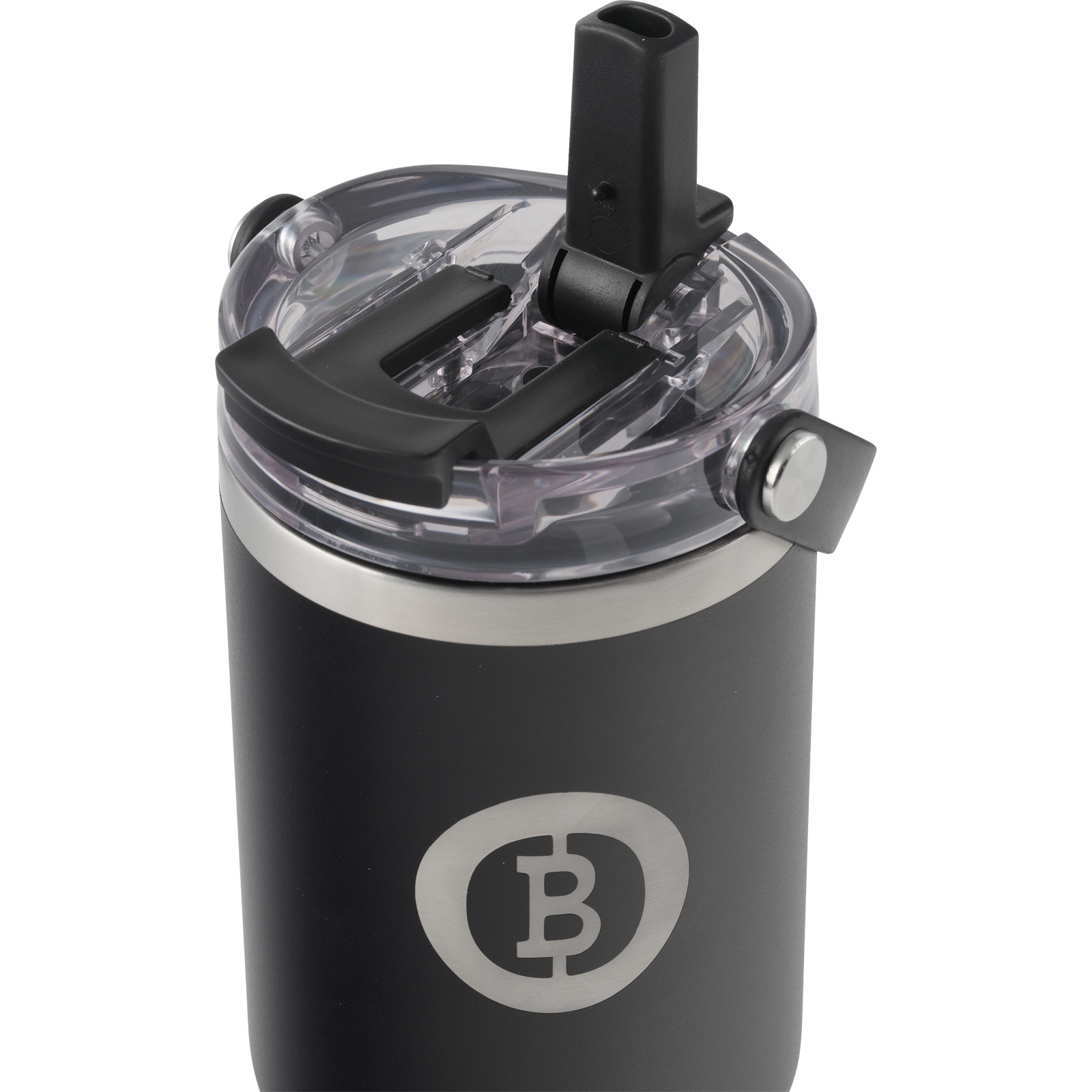 Schwarzer Becher mit silbernem Rand, durchsichtigem Deckel und Bitcoin-Logo. Deckel hat schwarzen Klappverschluss.