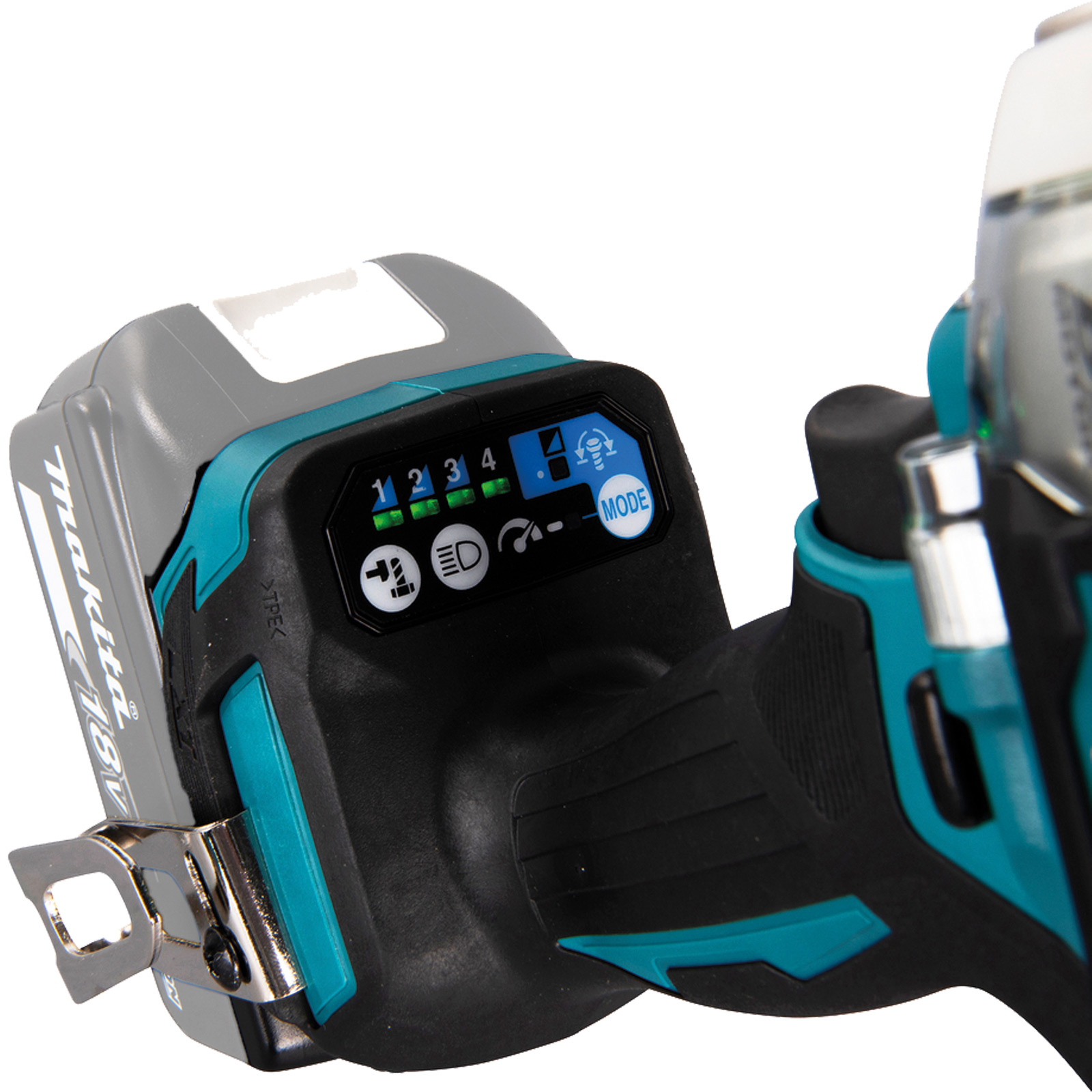 Nahaufnahme eines Makita 18V-Elektrowerkzeugs. Das Werkzeug ist schwarz und teal, mit digitaler Anzeige. Der Akku ist grau.