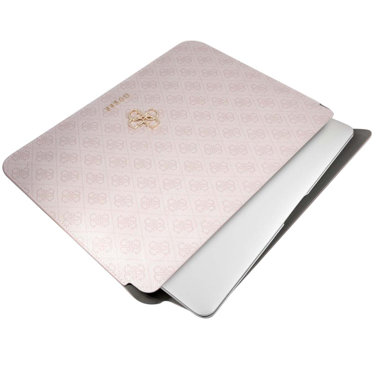 Una funda rosa para portátil con un diseño estampado. La funda está abierta con un portátil plateado dentro. Un lazo dorado en la parte superior.