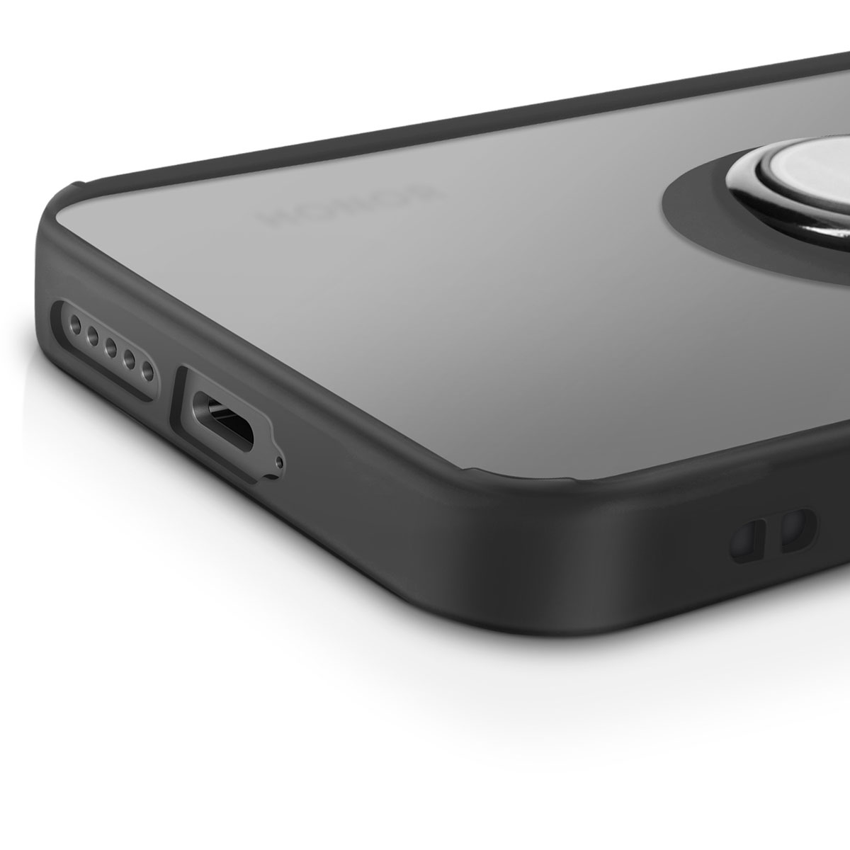 Une coque de téléphone noire avec un dos transparent et un support d'anneau argenté. La coque a un port de charge et des boutons. Le fond est blanc.