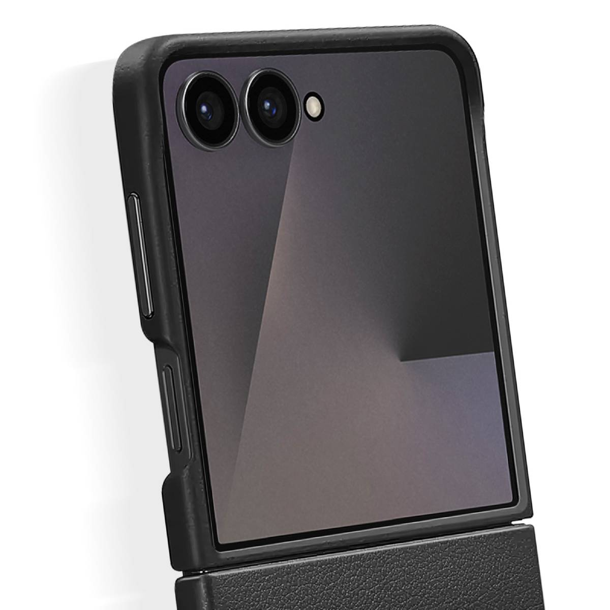 Nahaufnahme einer schwarzen Smartphone-Hülle. Die Hülle hat einen glänzenden Bildschirm, Kameralinsen und einen strukturierten unteren Teil.