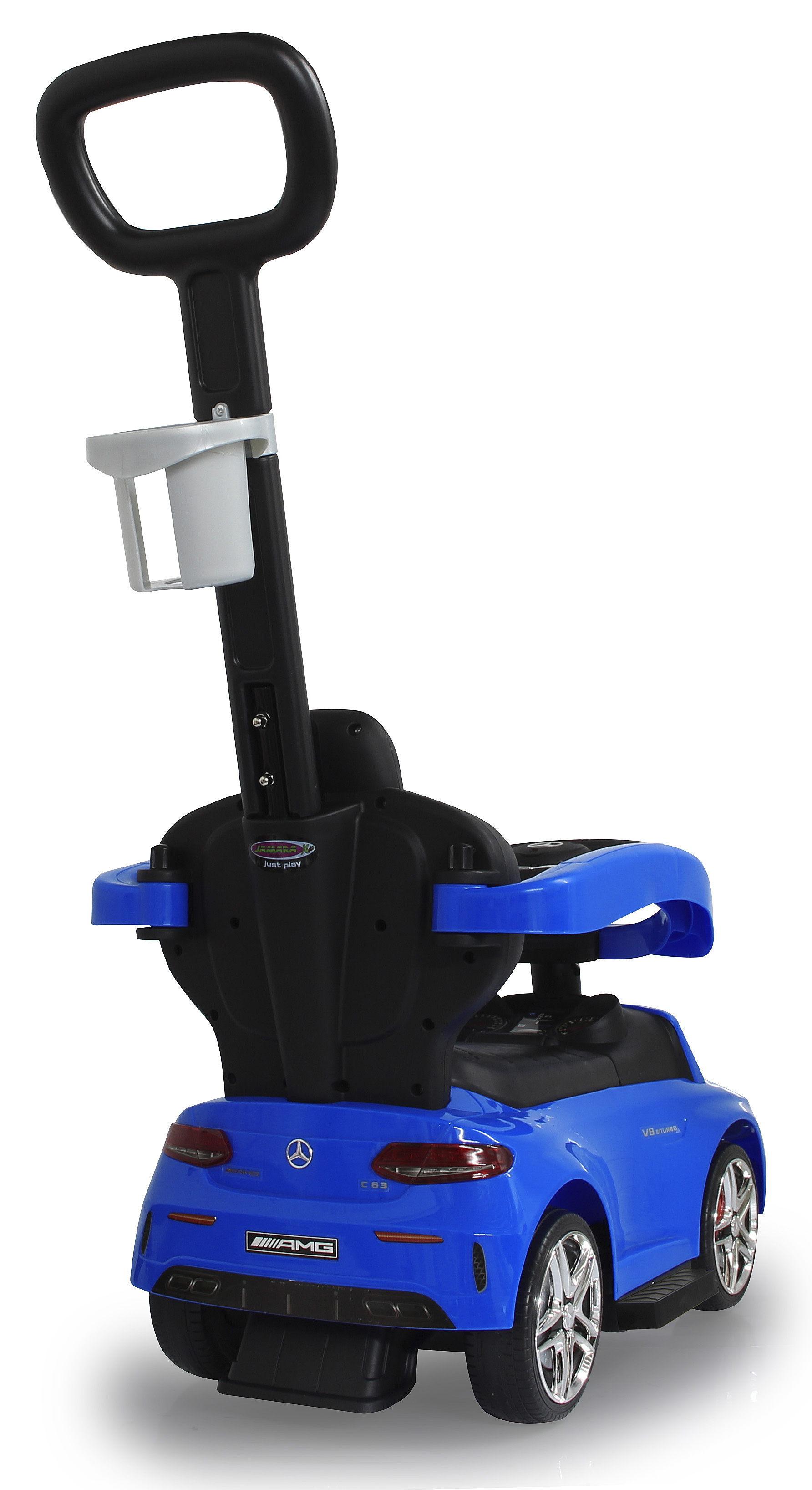 Un'auto giocattolo blu con manico nero e portabicchieri bianco su una superficie bianca.