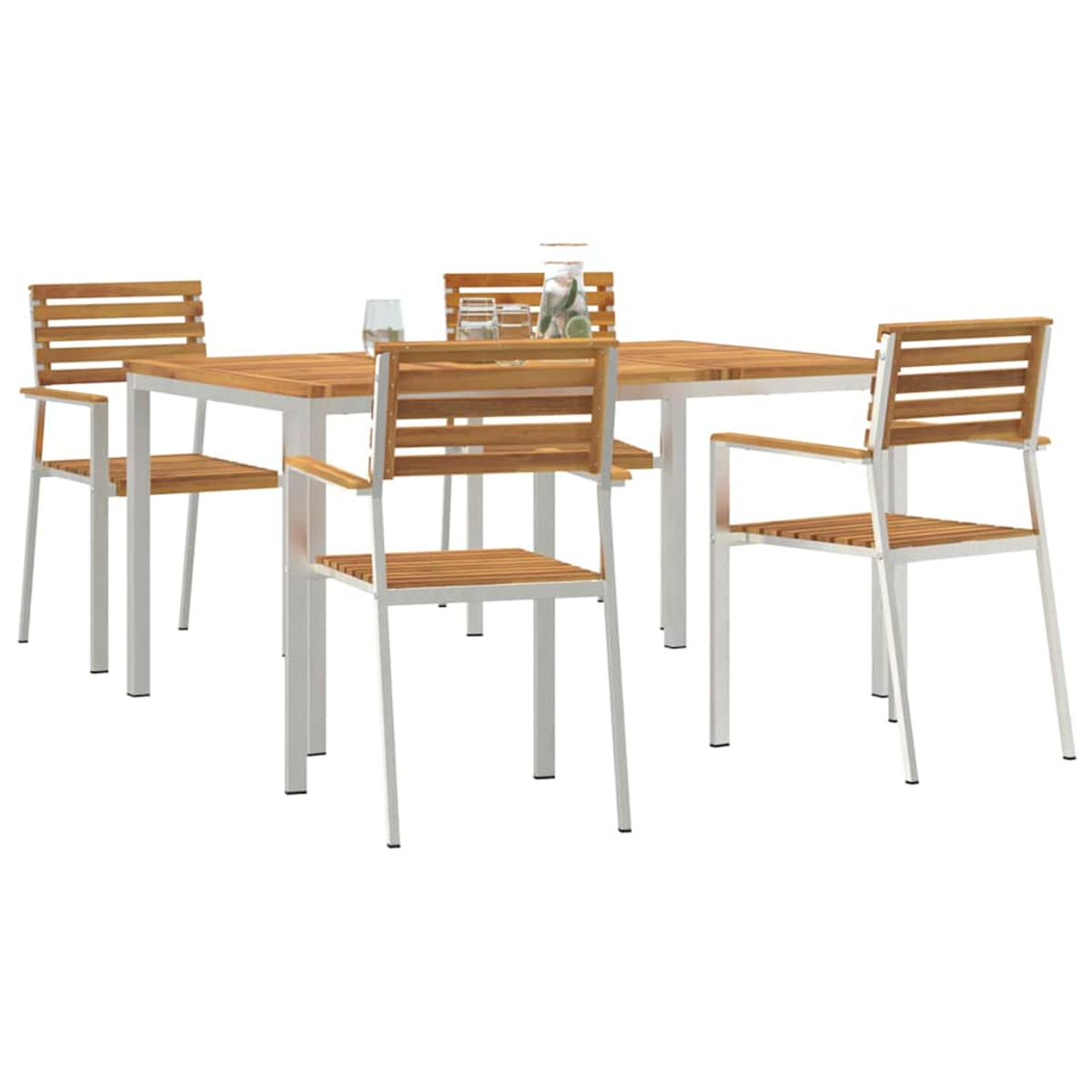 Ein Holztisch mit vier Stühlen. Die Stühle haben Holzlatten und weiße Metallrahmen. Auf dem Tisch steht ein Glas.