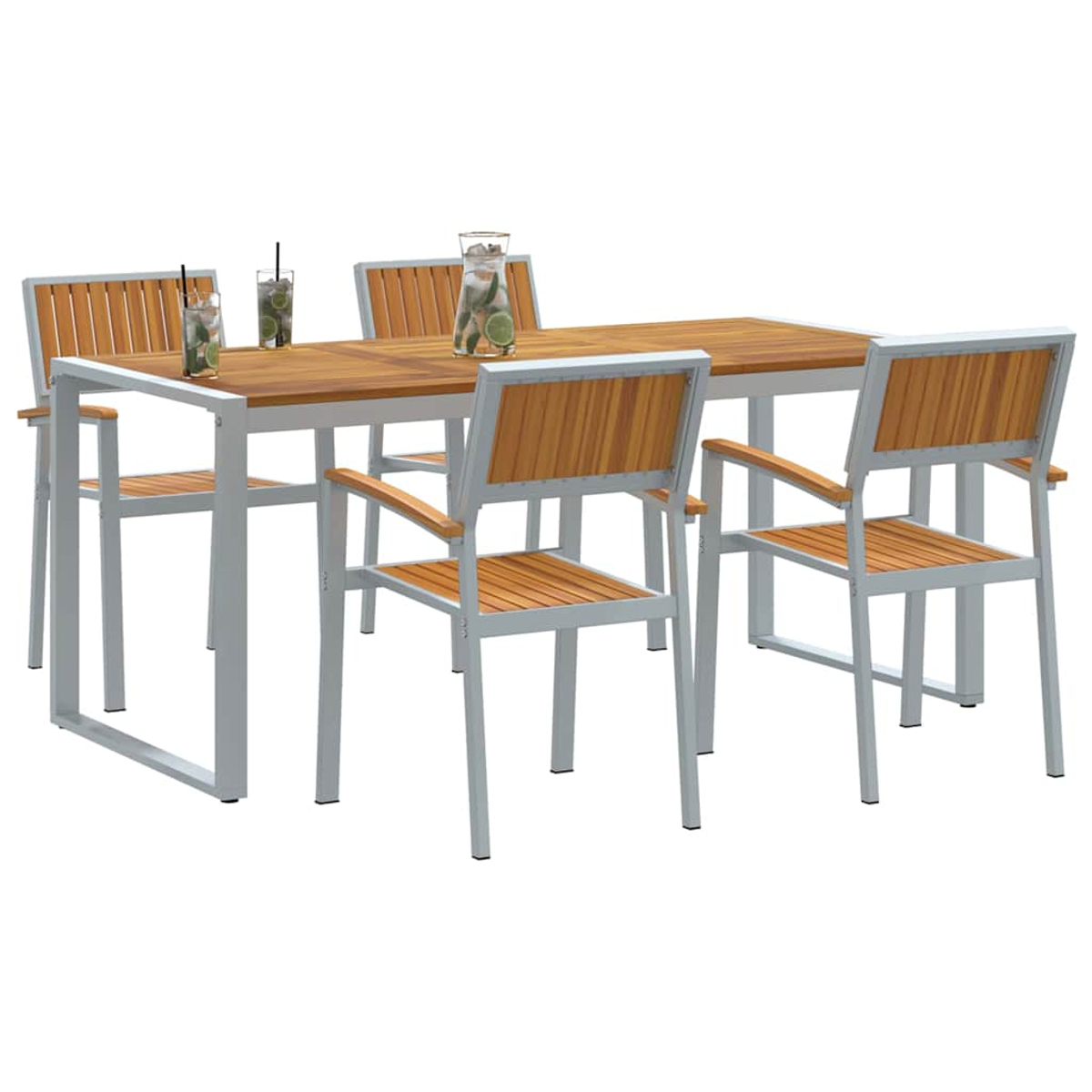 Un juego de mesa y sillas de madera con marco gris claro. Bebidas con limas y pajitas están en la mesa, listas para servir.