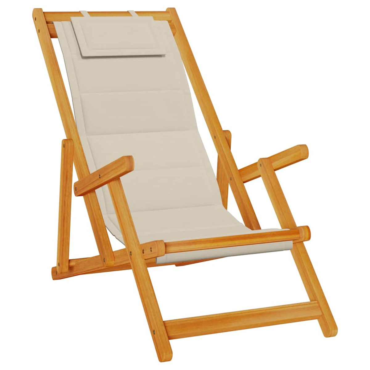 Una tumbona de madera con tela beige. La silla está plegada y tiene reposabrazos y reposacabezas. El fondo es blanco.
