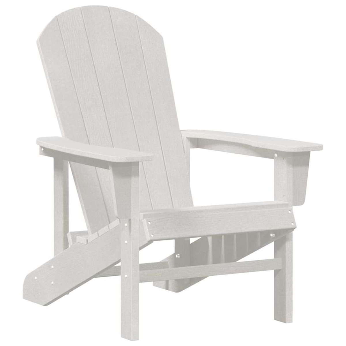 Ein weißer Adirondack-Stuhl mit lamellenförmiger Rückenlehne und Armlehnen. Er besteht aus holzähnlichem Material und steht vor weißem Hintergrund.