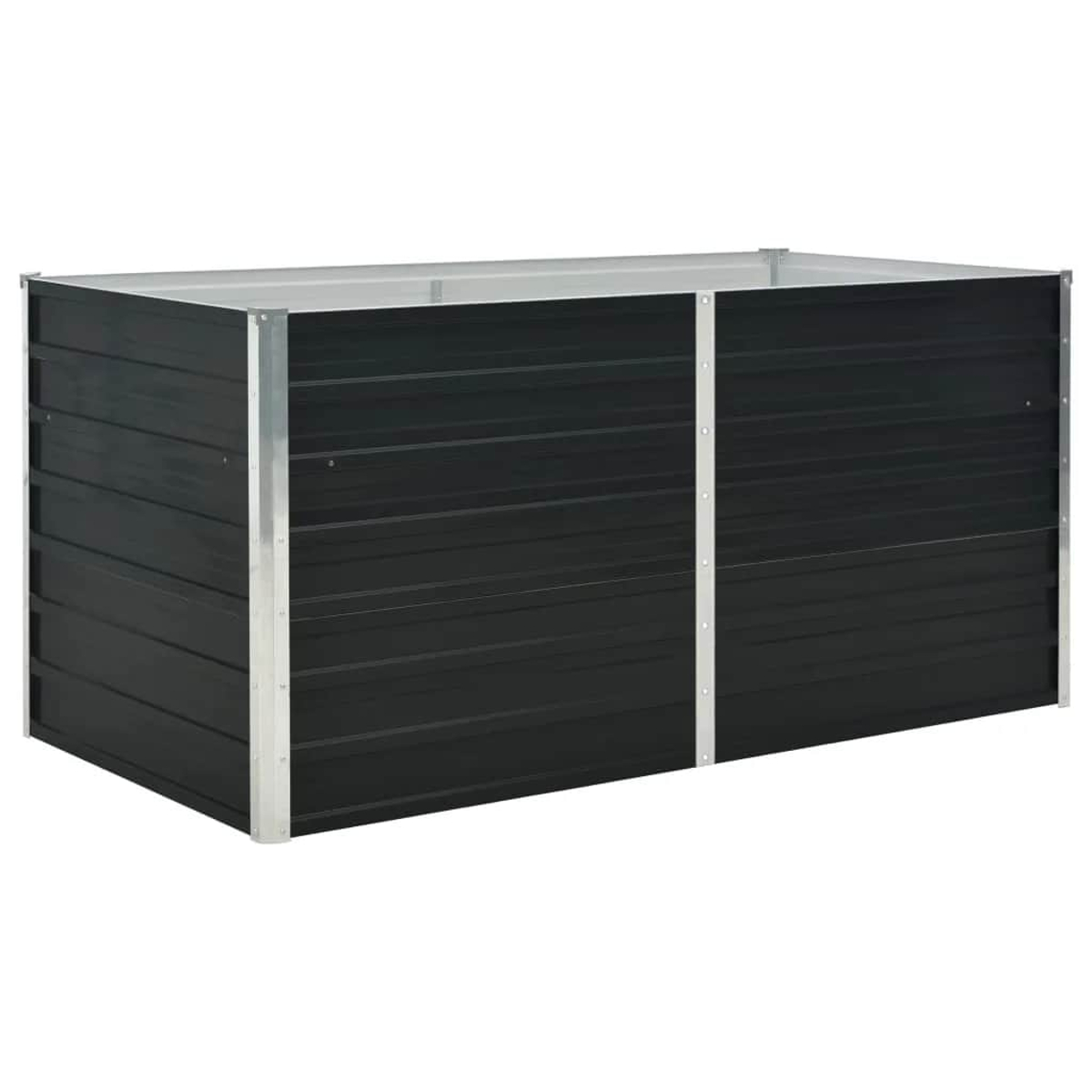 Ein schwarzes Hochbeet aus Metall mit silbernen Zierleisten. Es hat horizontale Linien und ist rechteckig. Der Hintergrund ist weiß.