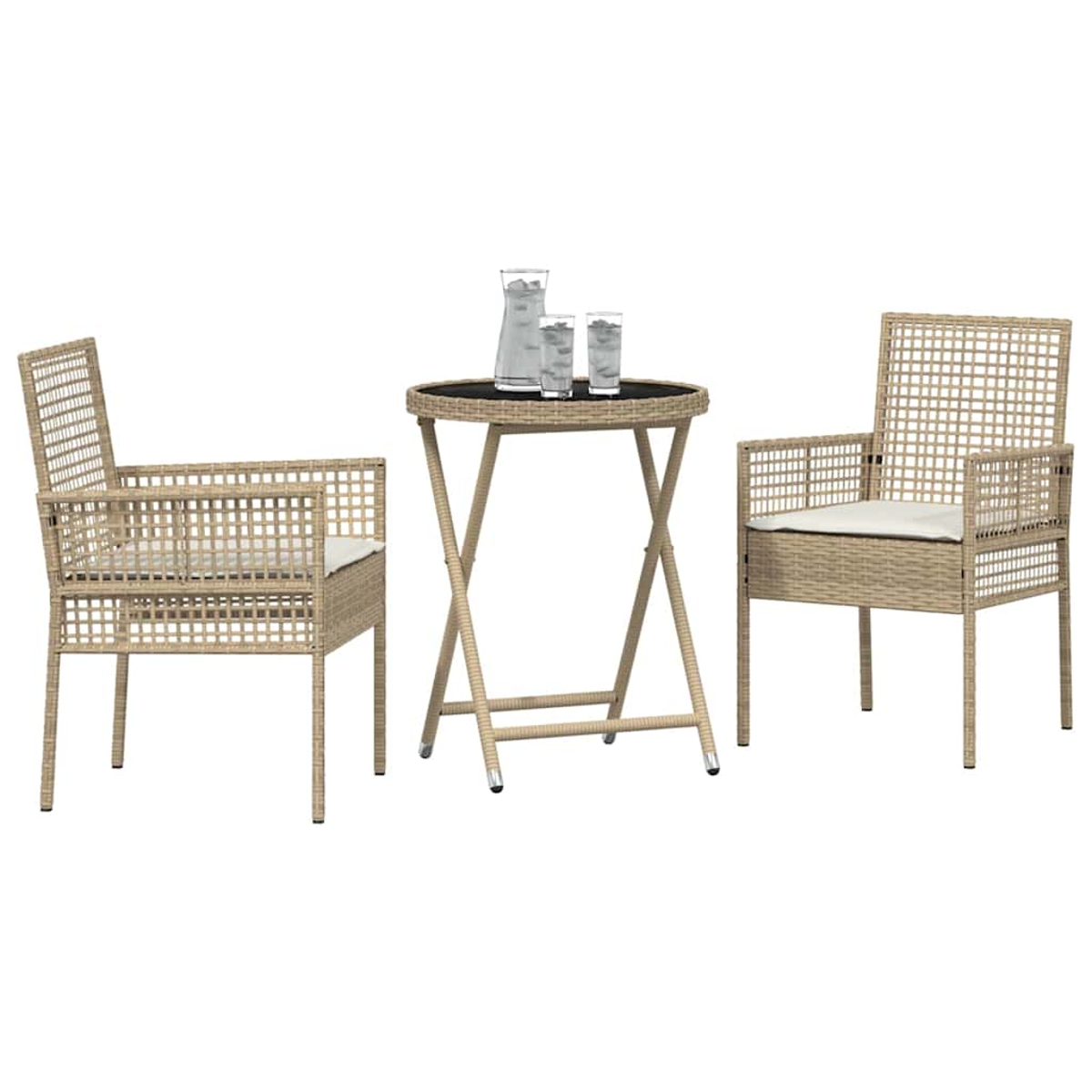 Ein Terrassenset mit zwei Stühlen und einem kleinen Tisch. Auf dem Tisch stehen ein Krug und zwei Gläser. Die Stühle sind leer.
