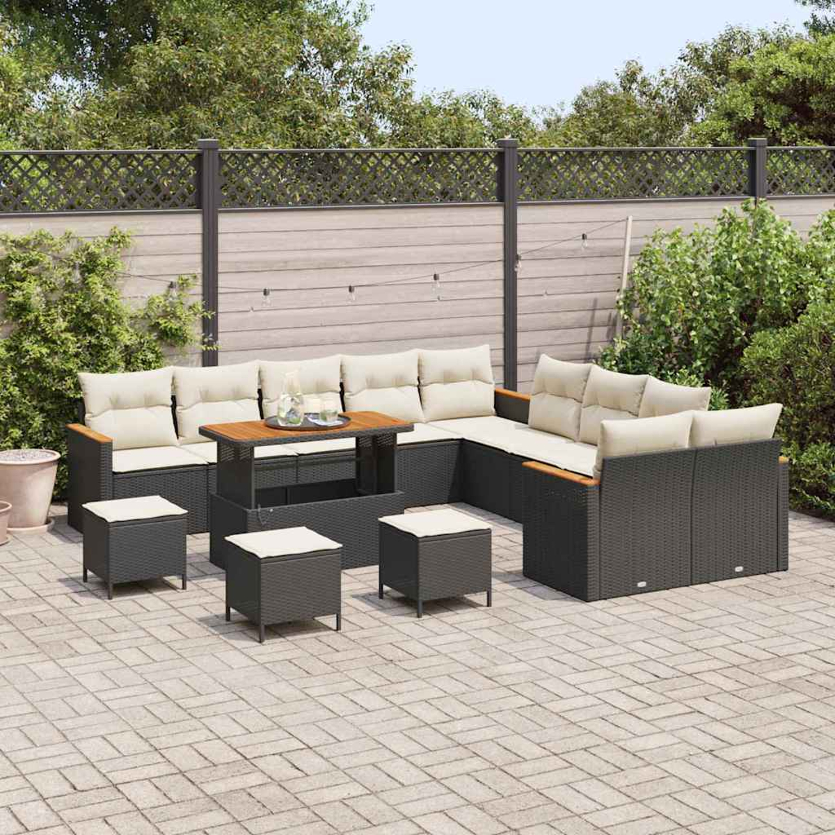 Gartenmöbel-Set mit großem Ecksofa, Couchtisch und mehreren Hockern auf einer Steinterrasse.