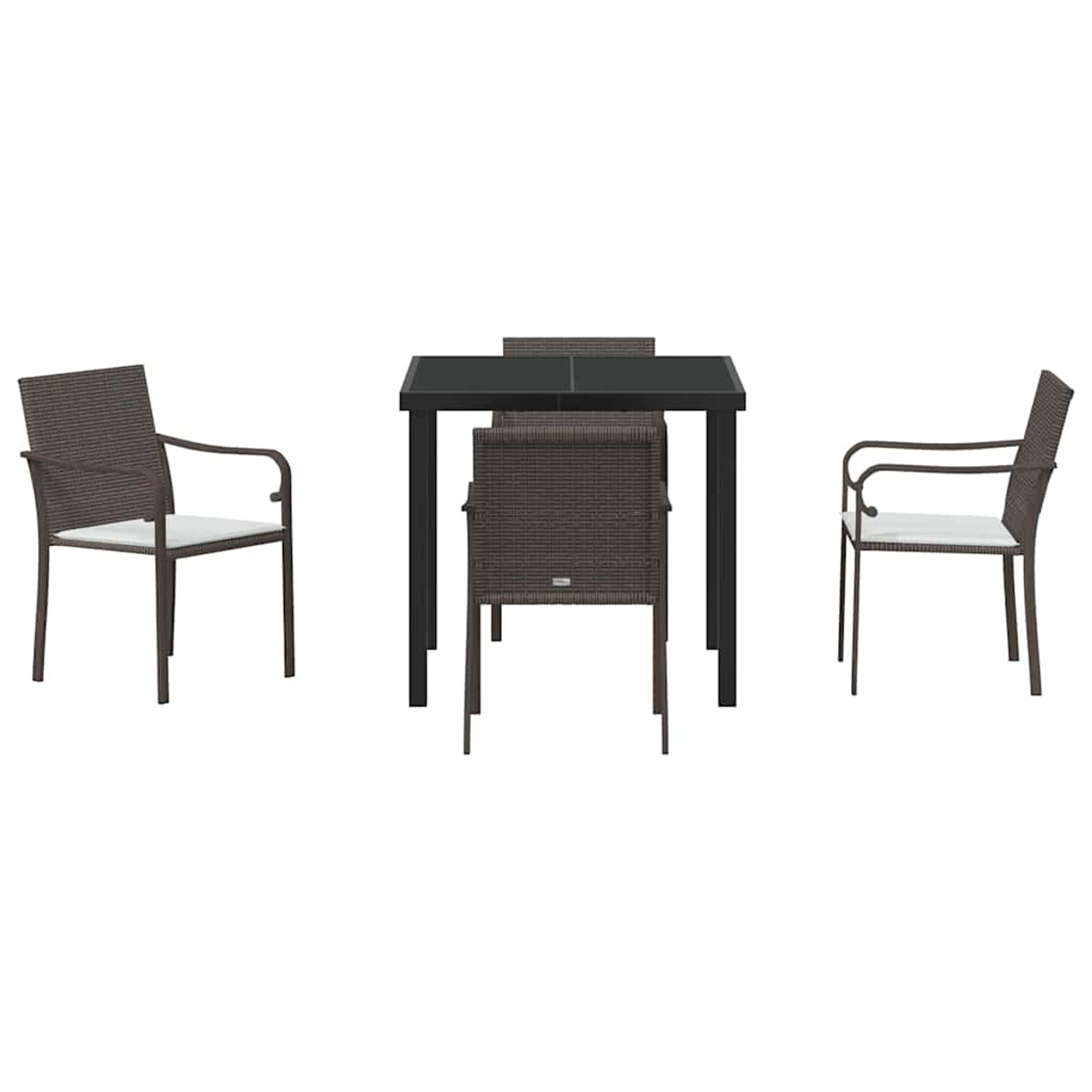 Vierteiliges Esszimmerset für draußen. Enthält einen quadratischen Tisch und drei Korbstühle mit Kissen. Tisch und Stühle stehen auf weißem Hintergrund.
