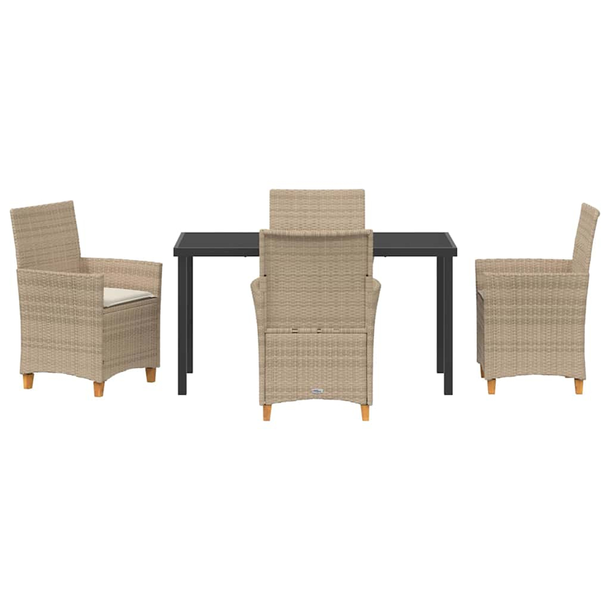 Ein Terrassenset mit einem schwarzen Tisch und vier Korbstühlen. Zwei Stühle stehen an den Seiten, einer hinter dem Tisch und einer nach rechts.