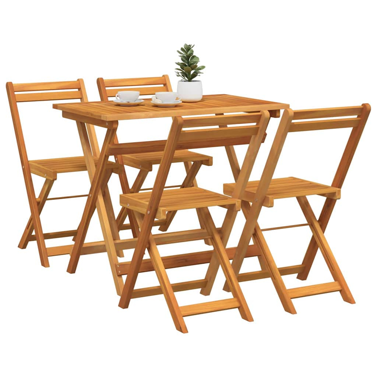 Holz-Gartenmöbel-Set. Kleiner Tisch mit zwei Tassen und einer Pflanze. Vier Klappstühle sind sichtbar.