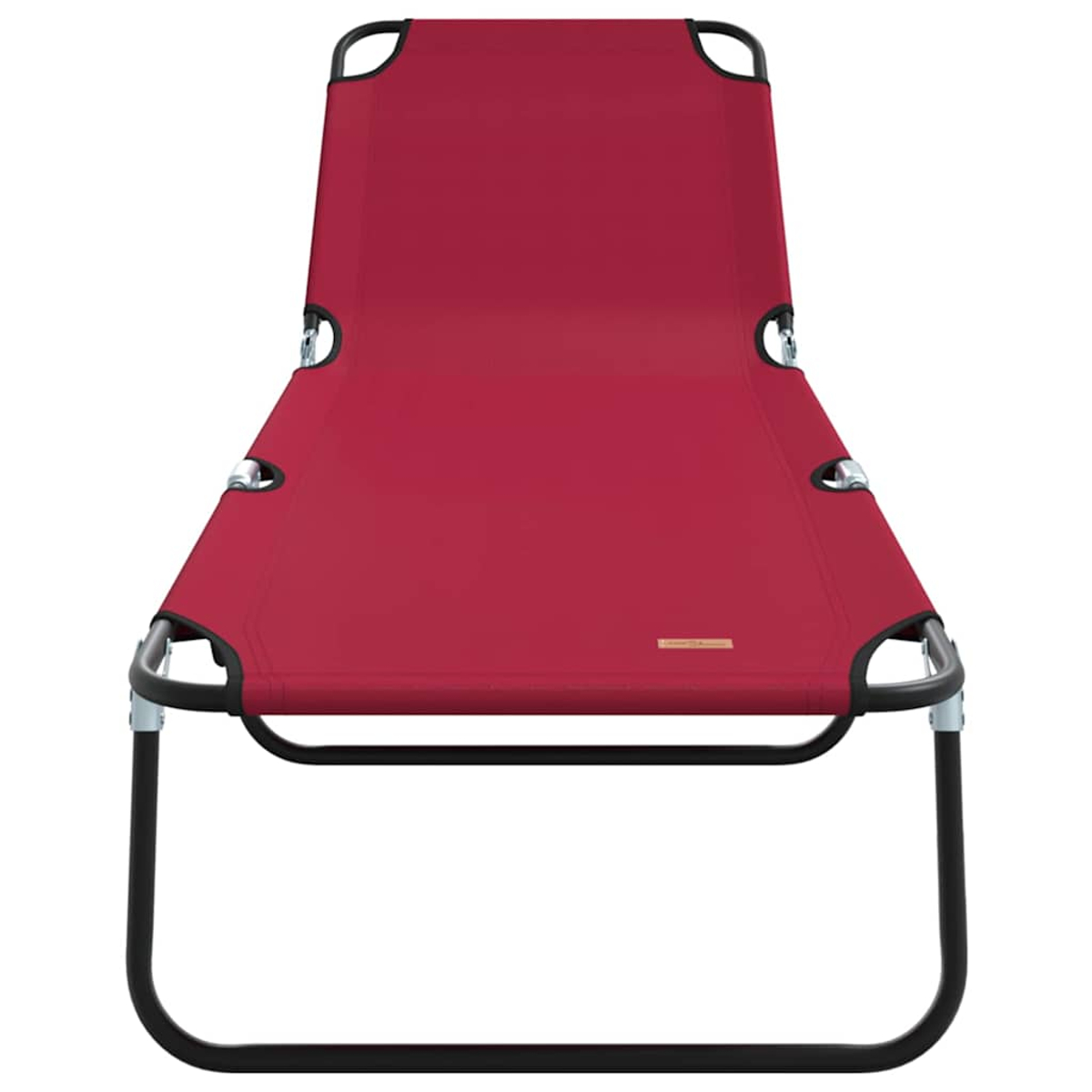 Ein roter Liegestuhl mit schwarzem Metallrahmen. Der Stuhl ist leer, vor weißem Hintergrund.