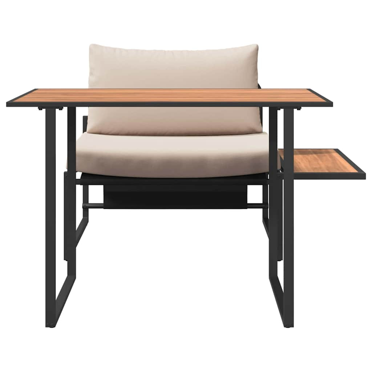 Ein moderner Stuhl mit einem Holztisch. Beige Kissen und Kissen. Schwarzer Metallrahmen. Weißer Hintergrund.
